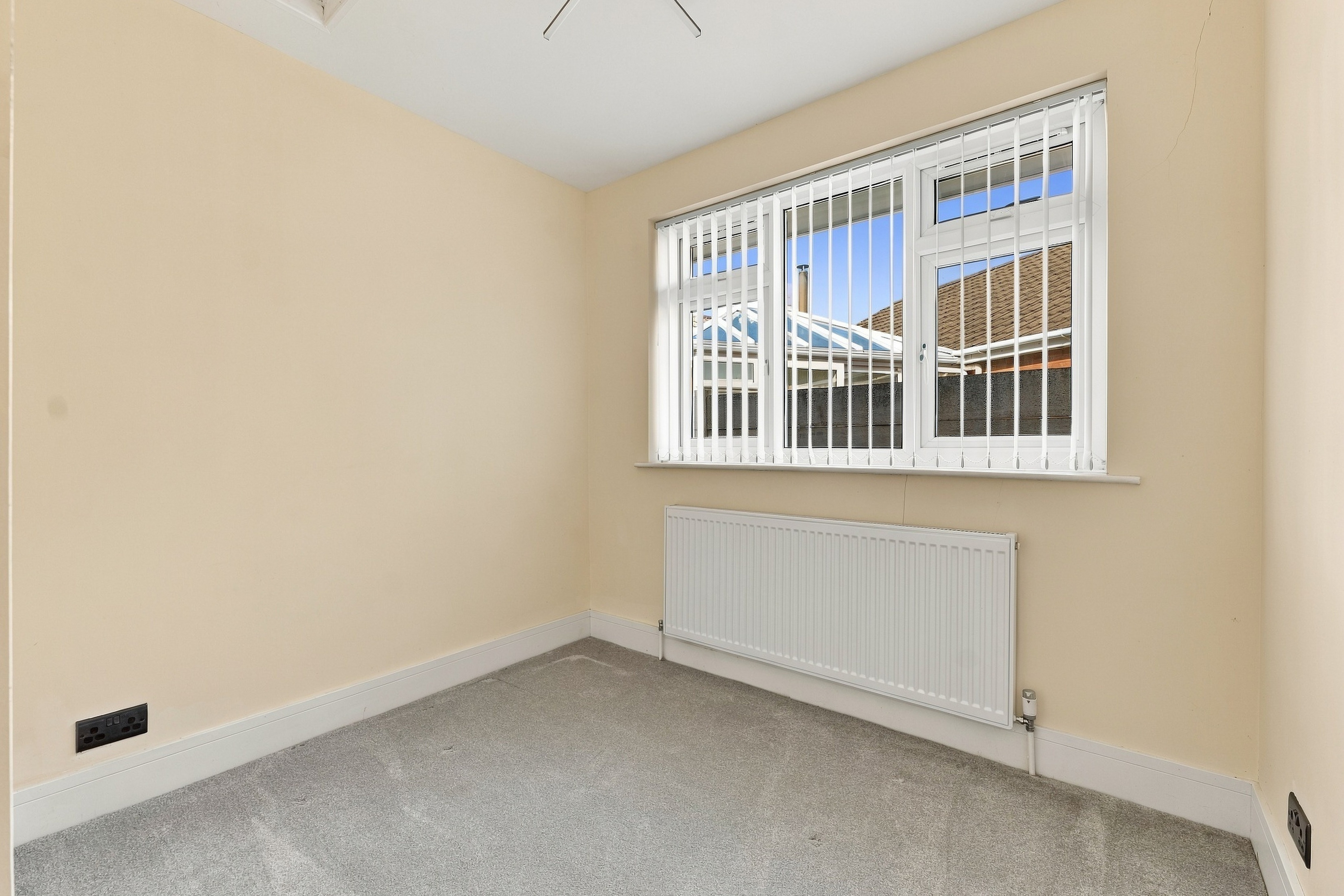 Dale Close, Staveley, S43, photo 17