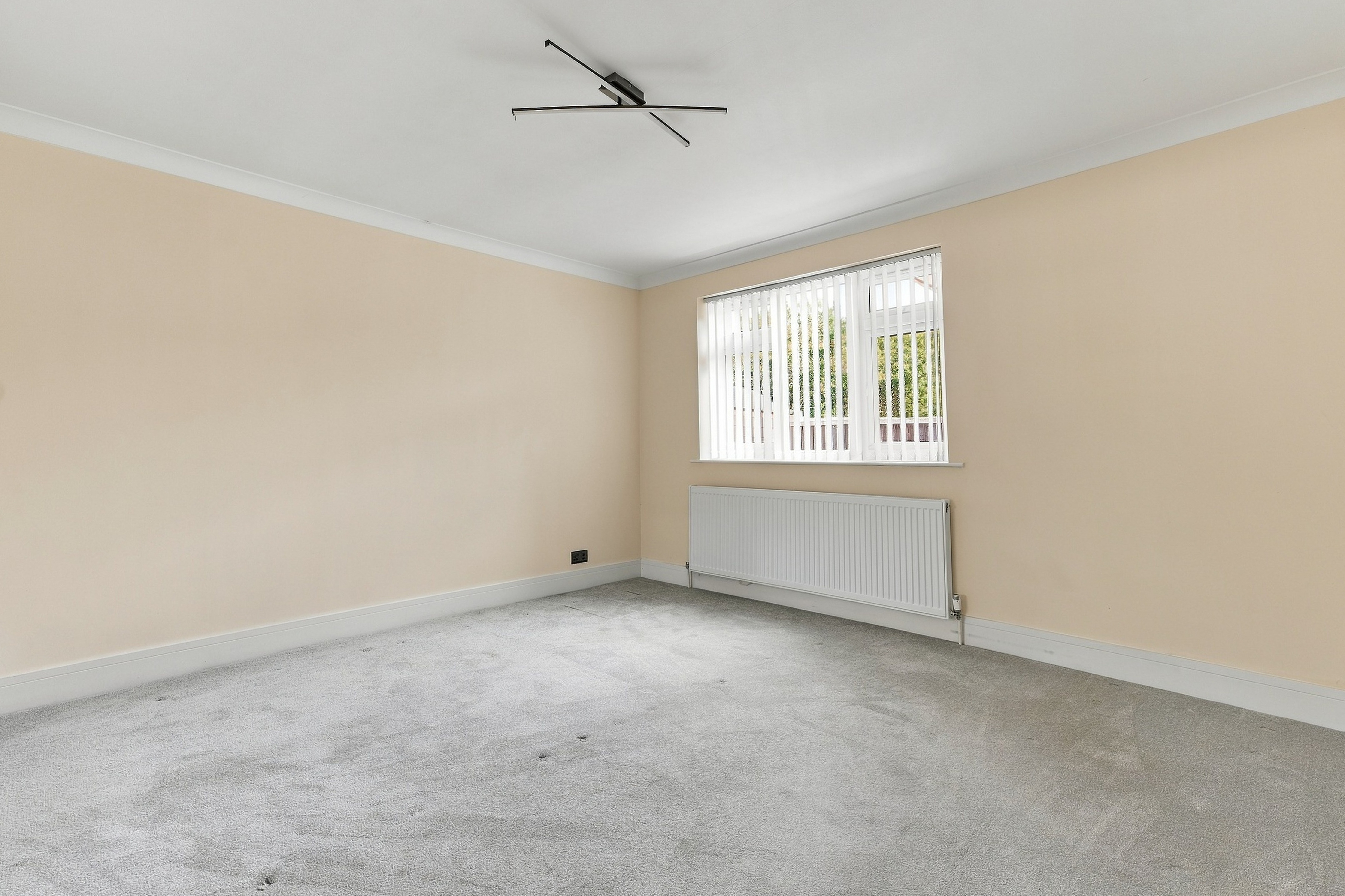 Dale Close, Staveley, S43, photo 13