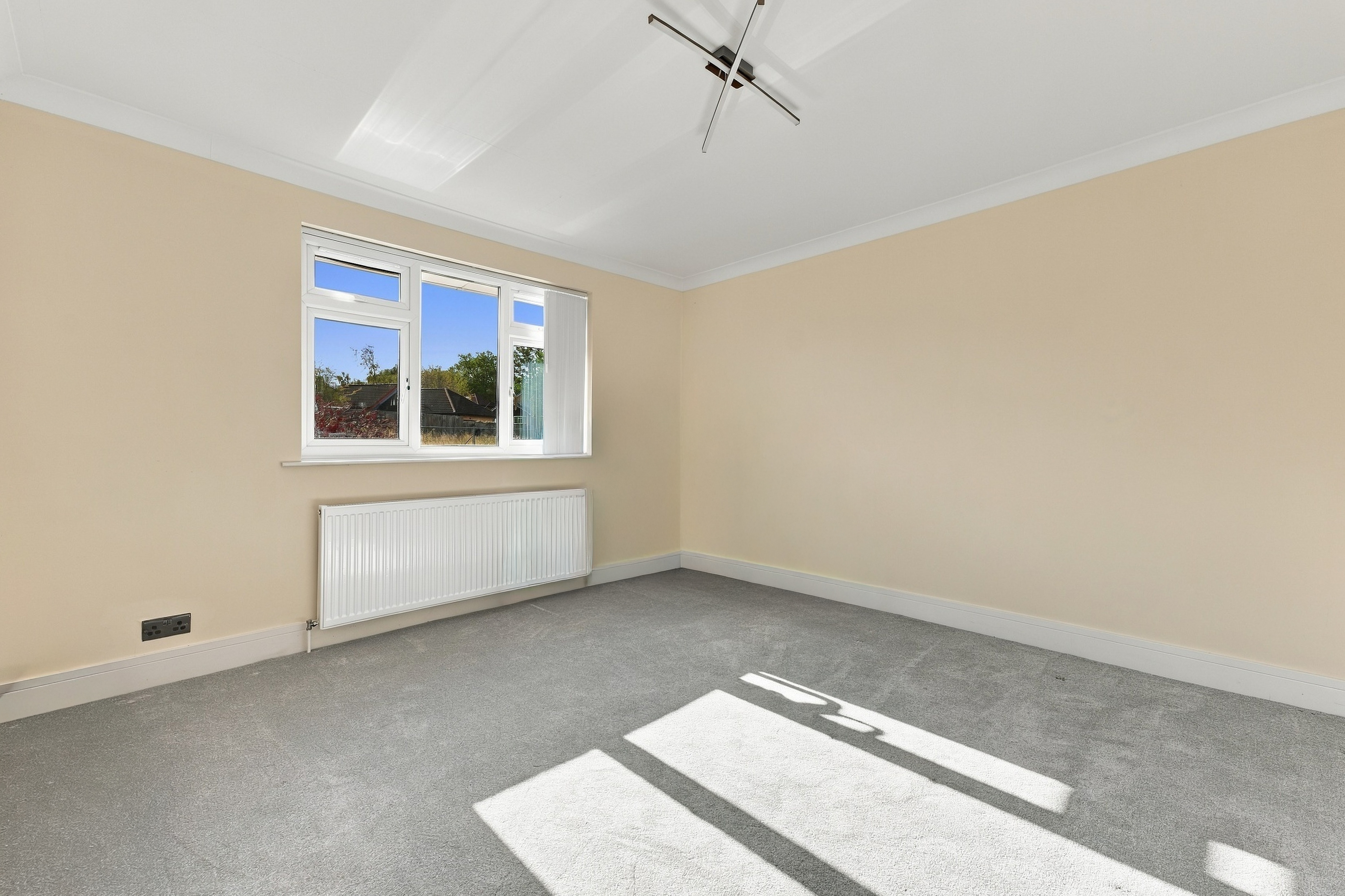 Dale Close, Staveley, S43, photo 16