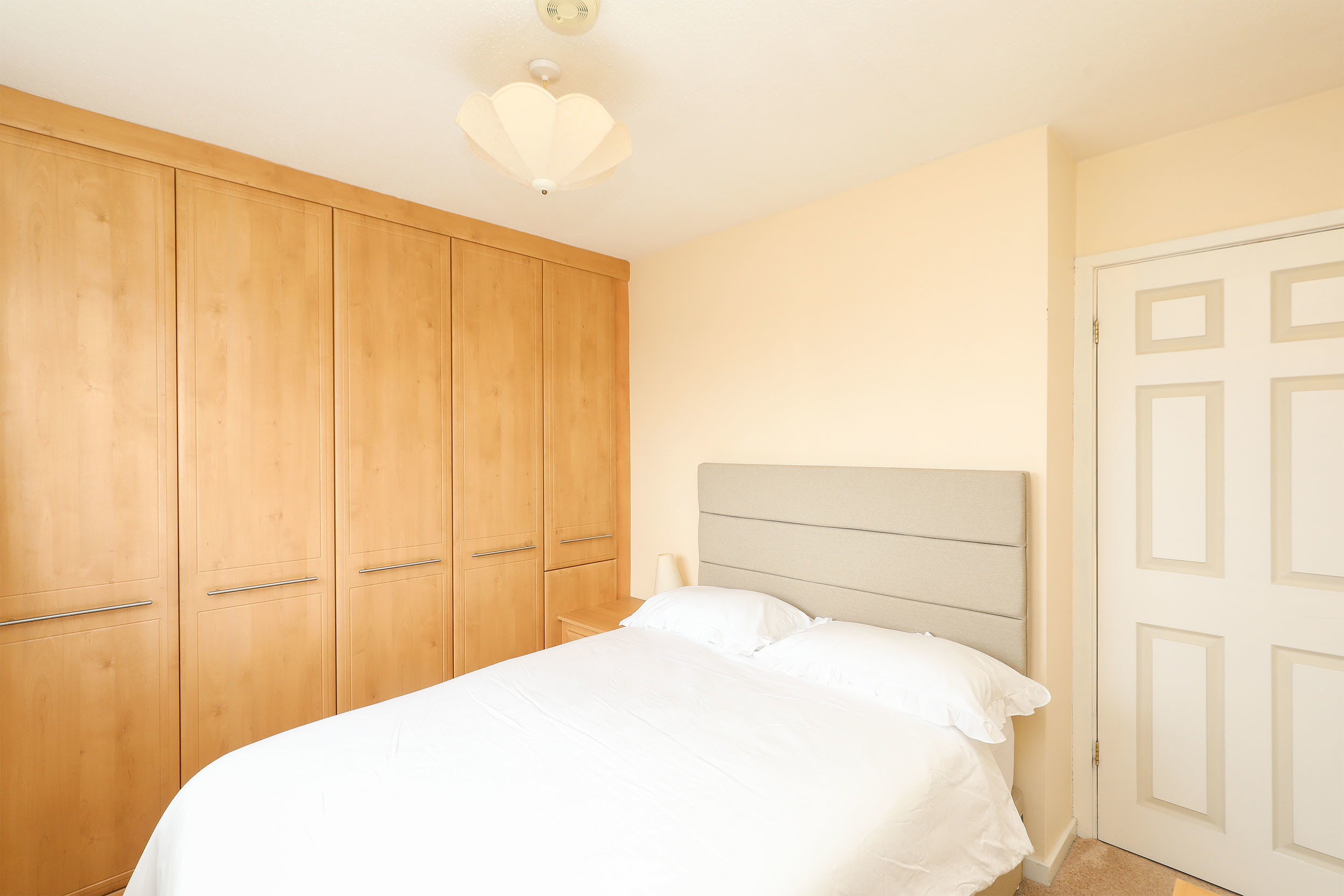 bedroom2 2
