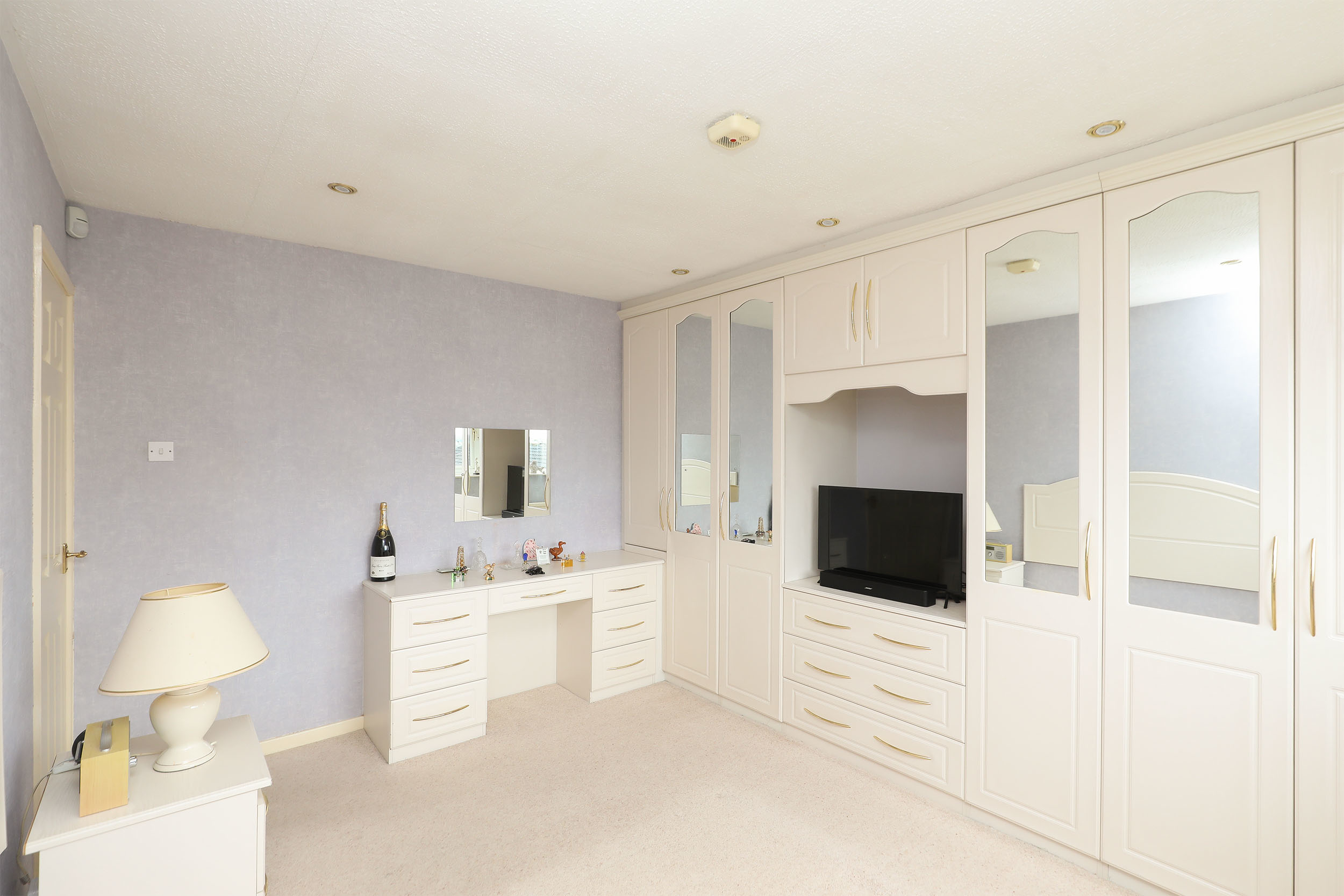 bedroom1 2