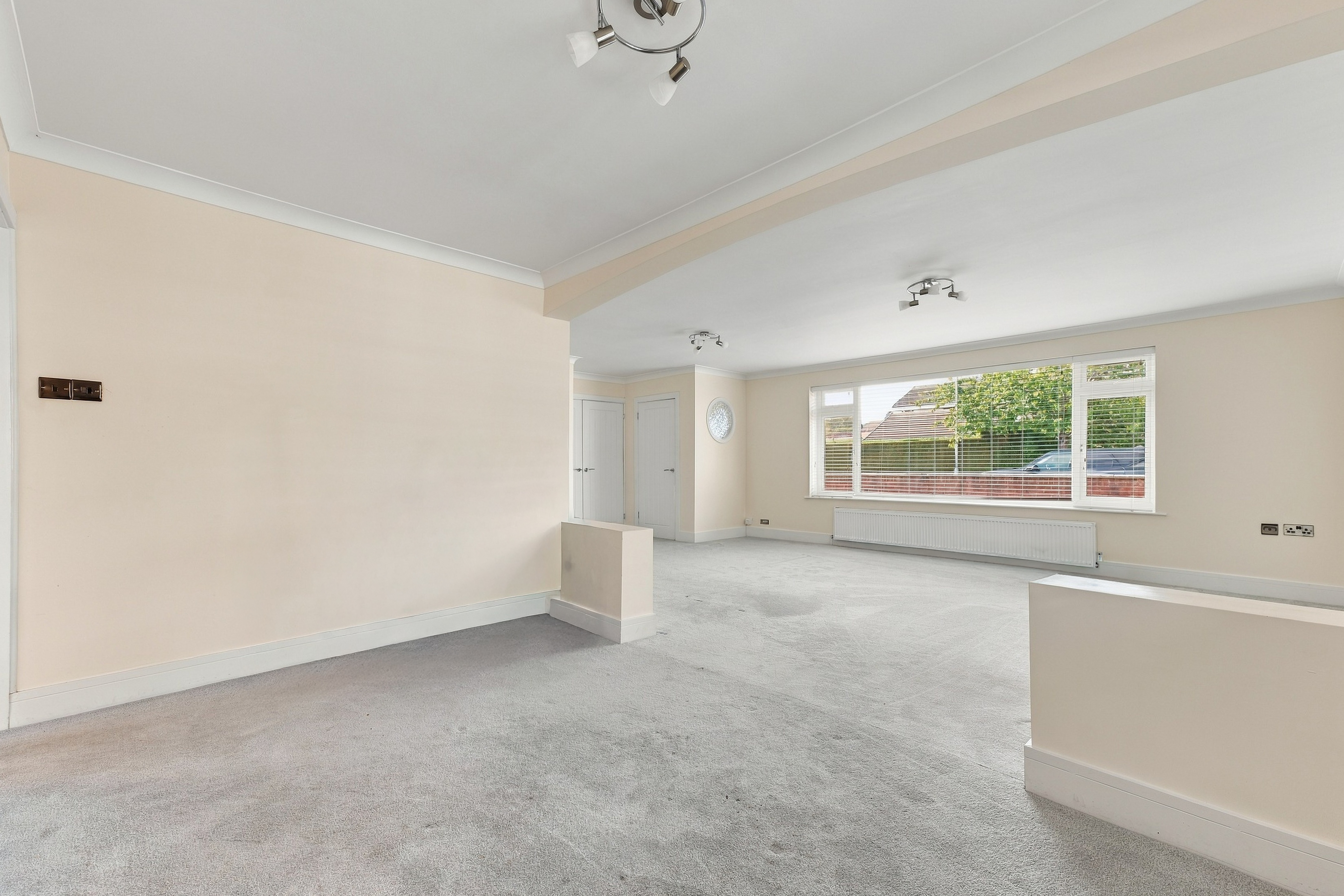 Dale Close, Staveley, S43, photo 3