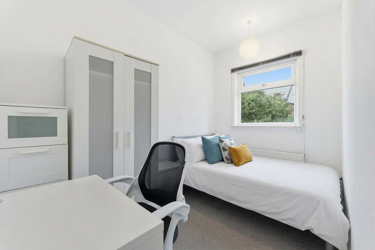 Pomona Street, Sheffield, S11, photo 12