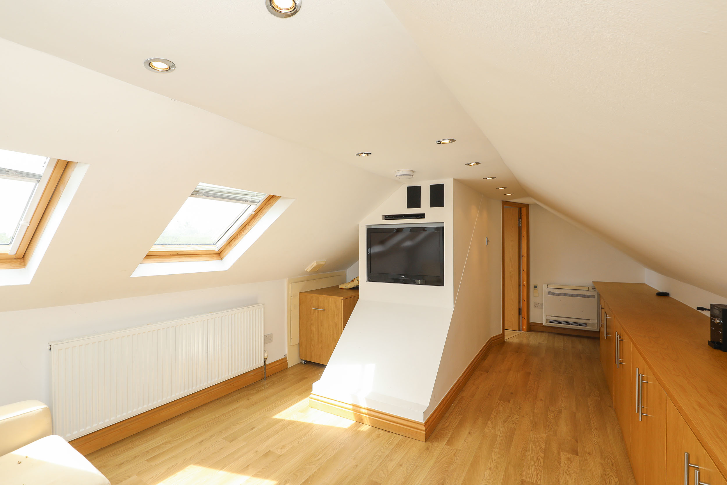 Bright Meadow, Halfway, S20, photo 21