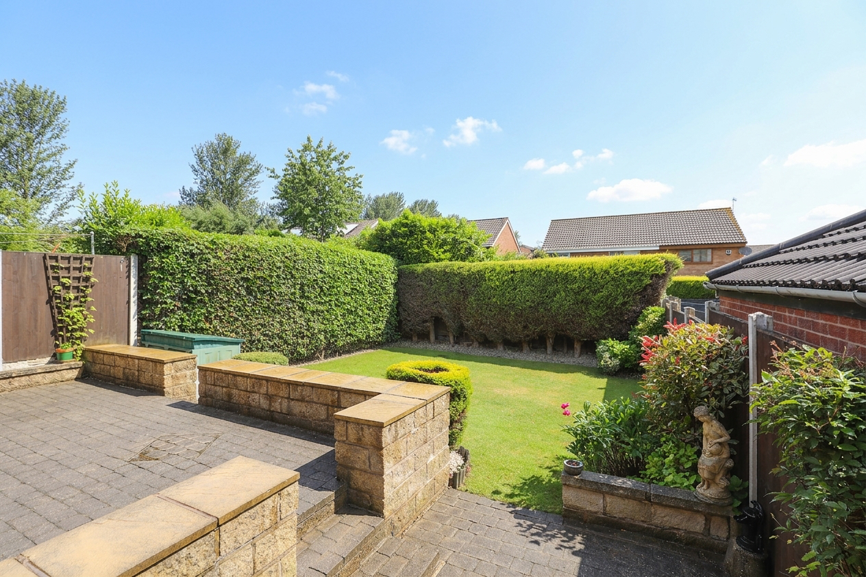 Redfern Grove, Waterthorpe, S20, photo 18
