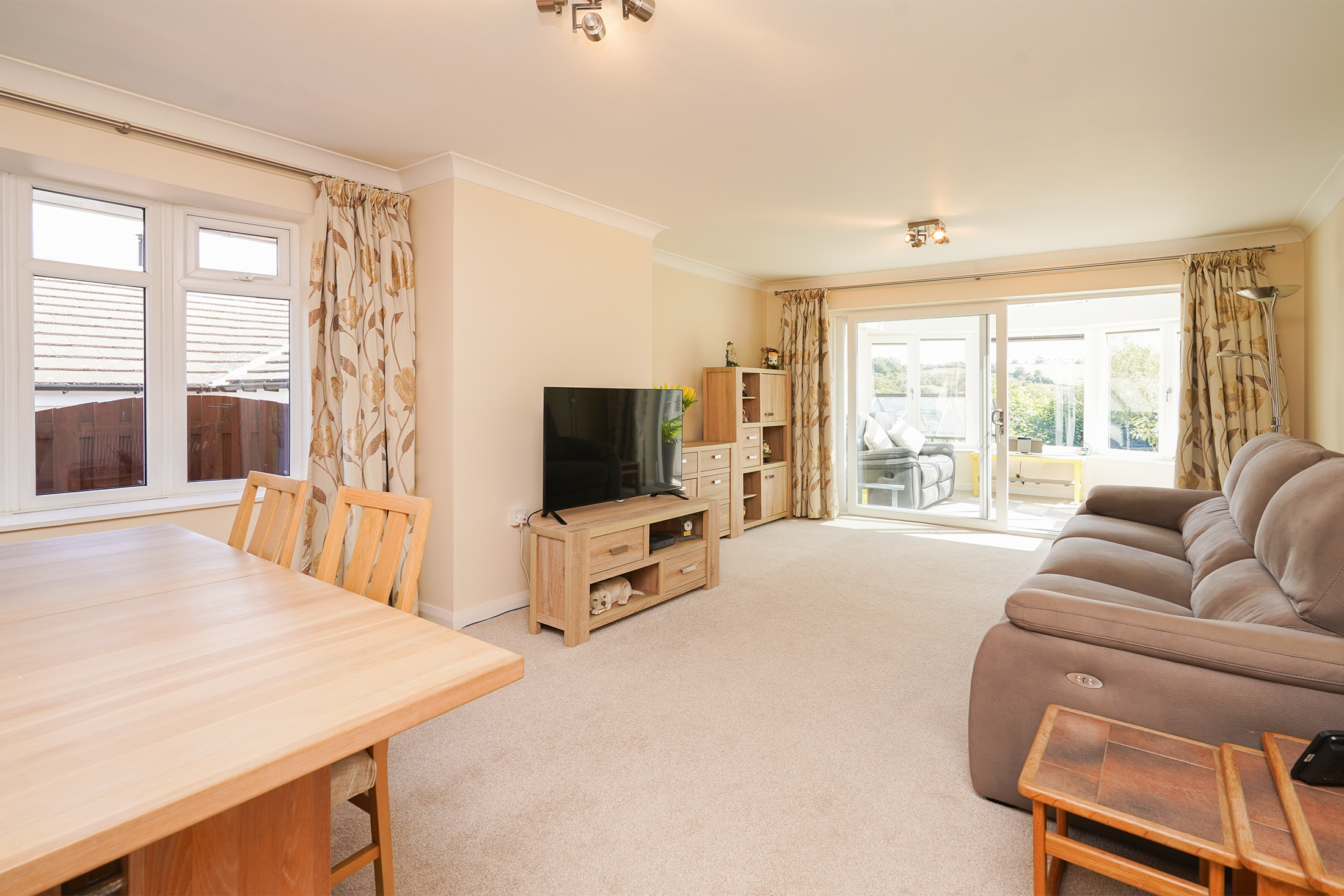 Ashley Lane, Killamarsh, S21, photo 3