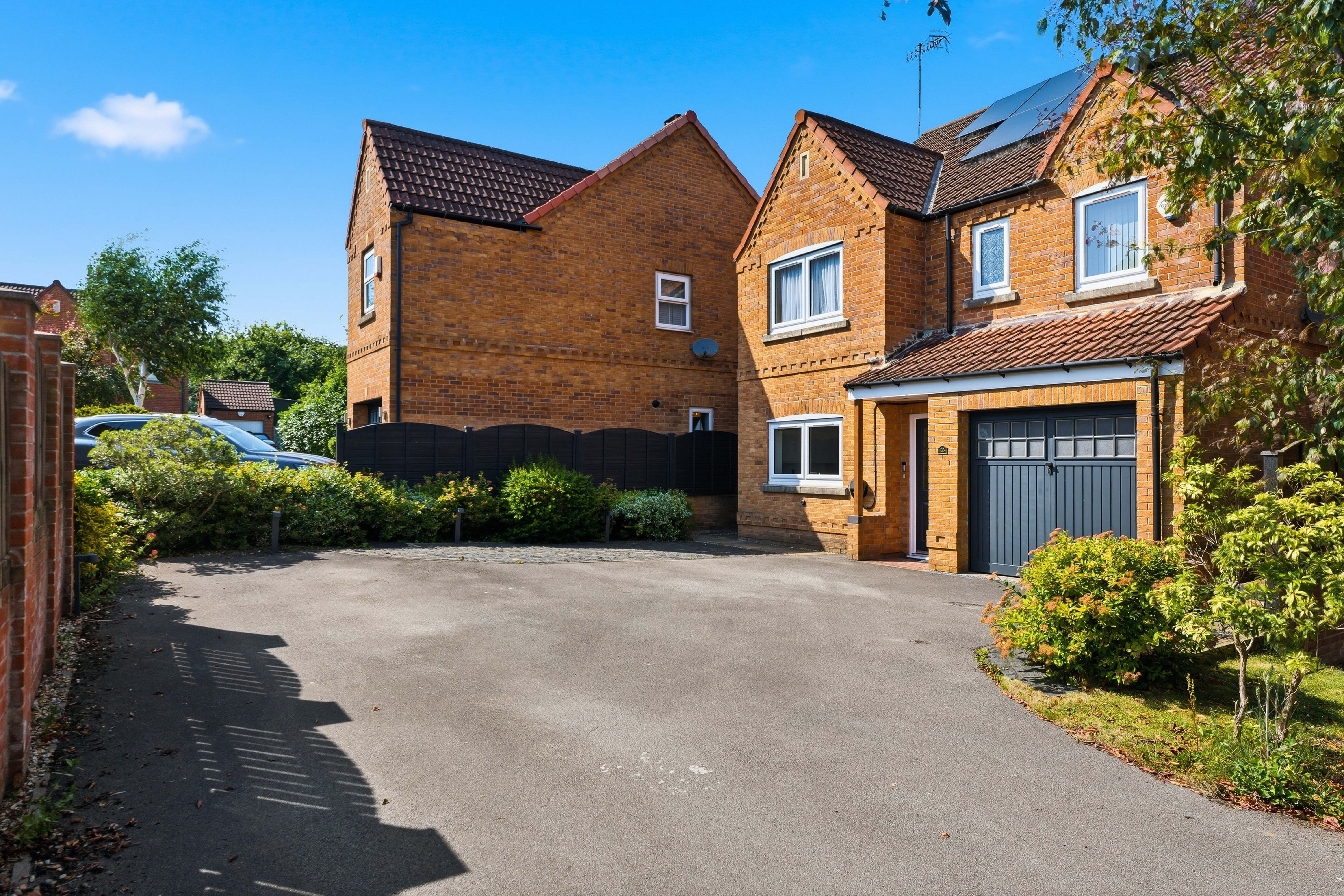 Chatsworth Court, Staveley, S43, photo 28