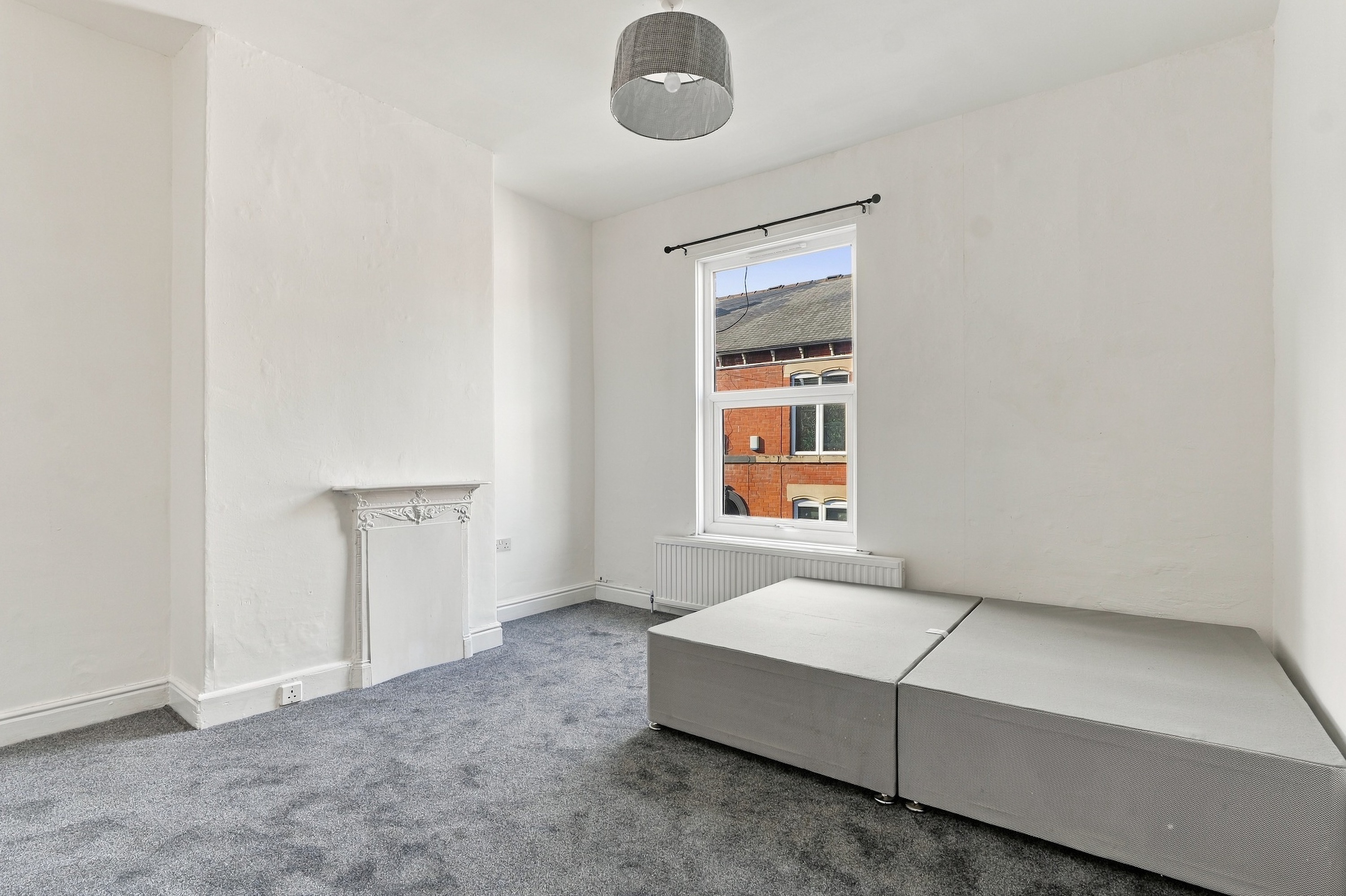Grosvenor Square, Sheffield, S2, photo 2