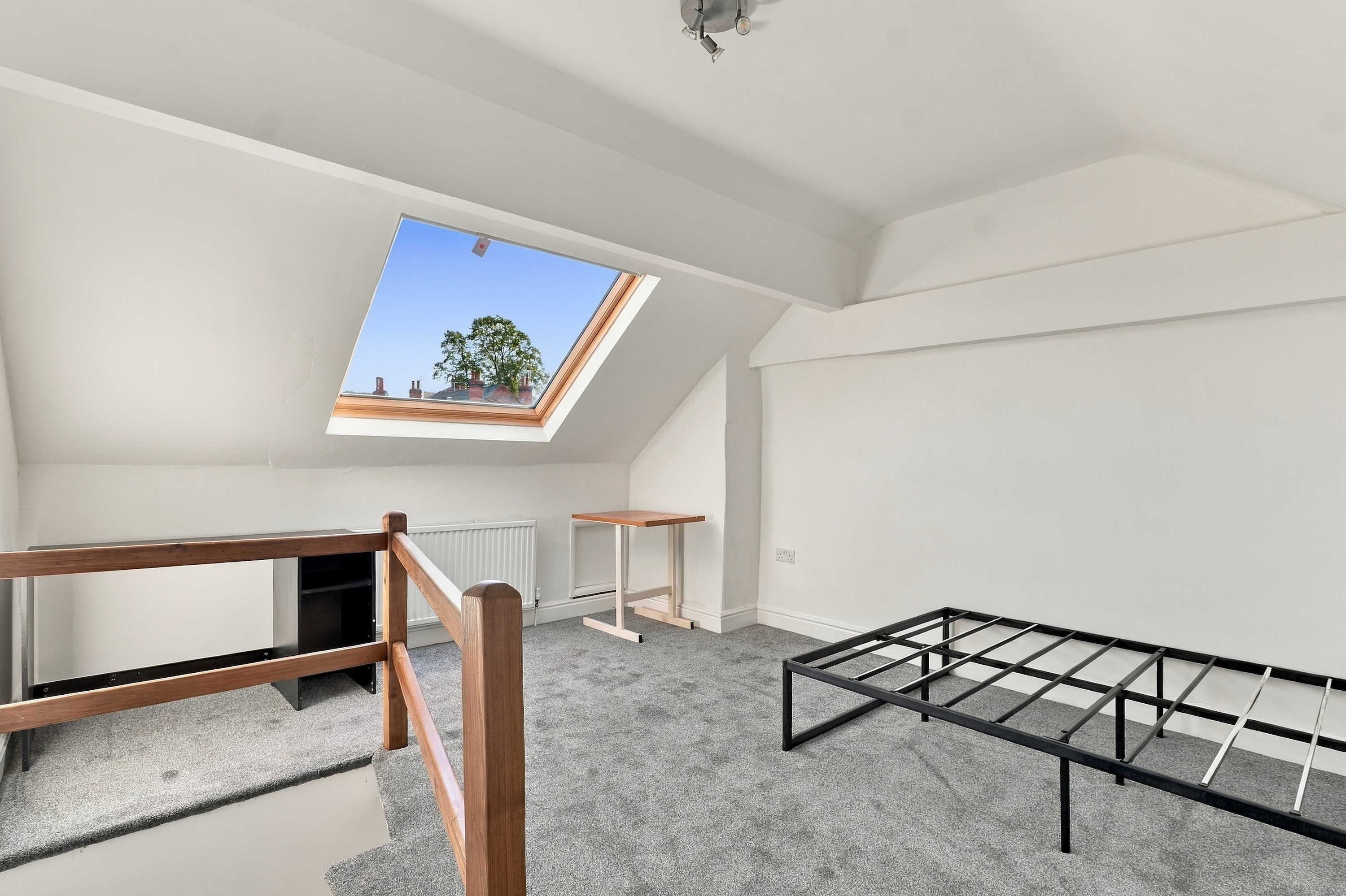 Grosvenor Square, Sheffield, S2, photo 13