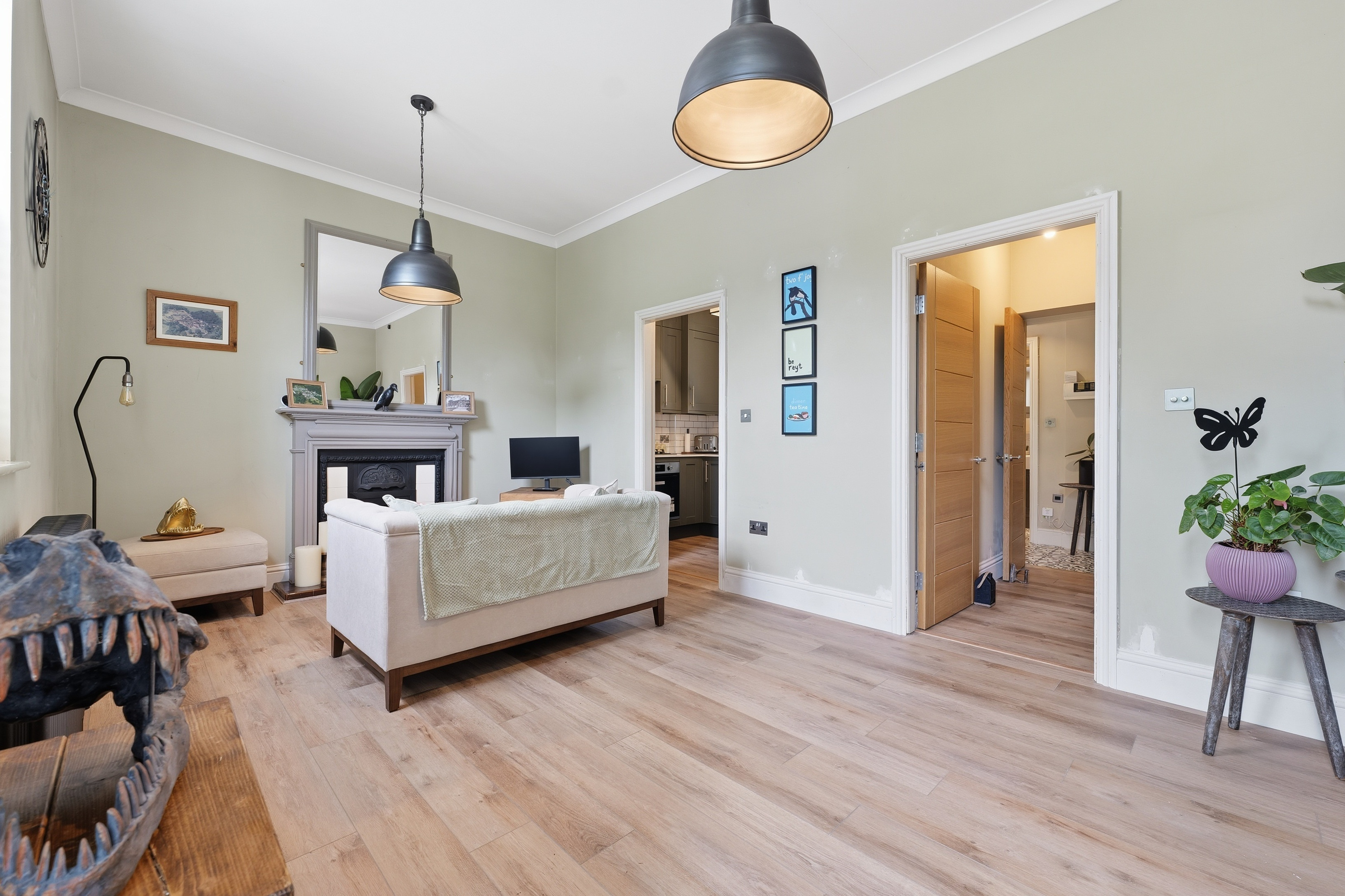 Woodmere Drive, Old Whittington, S41, photo 6