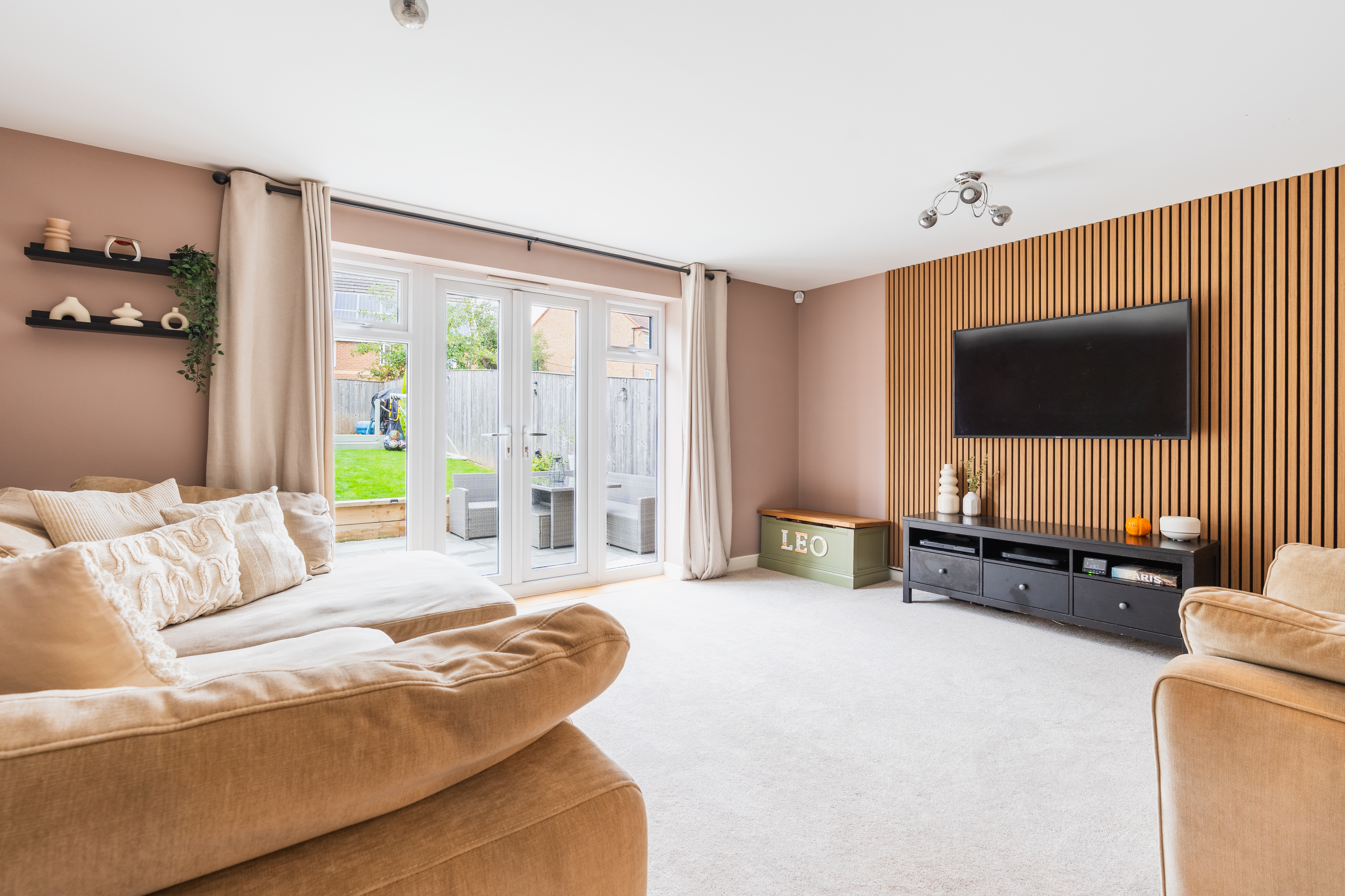 Hewer Court, Halfway, S20, photo 9