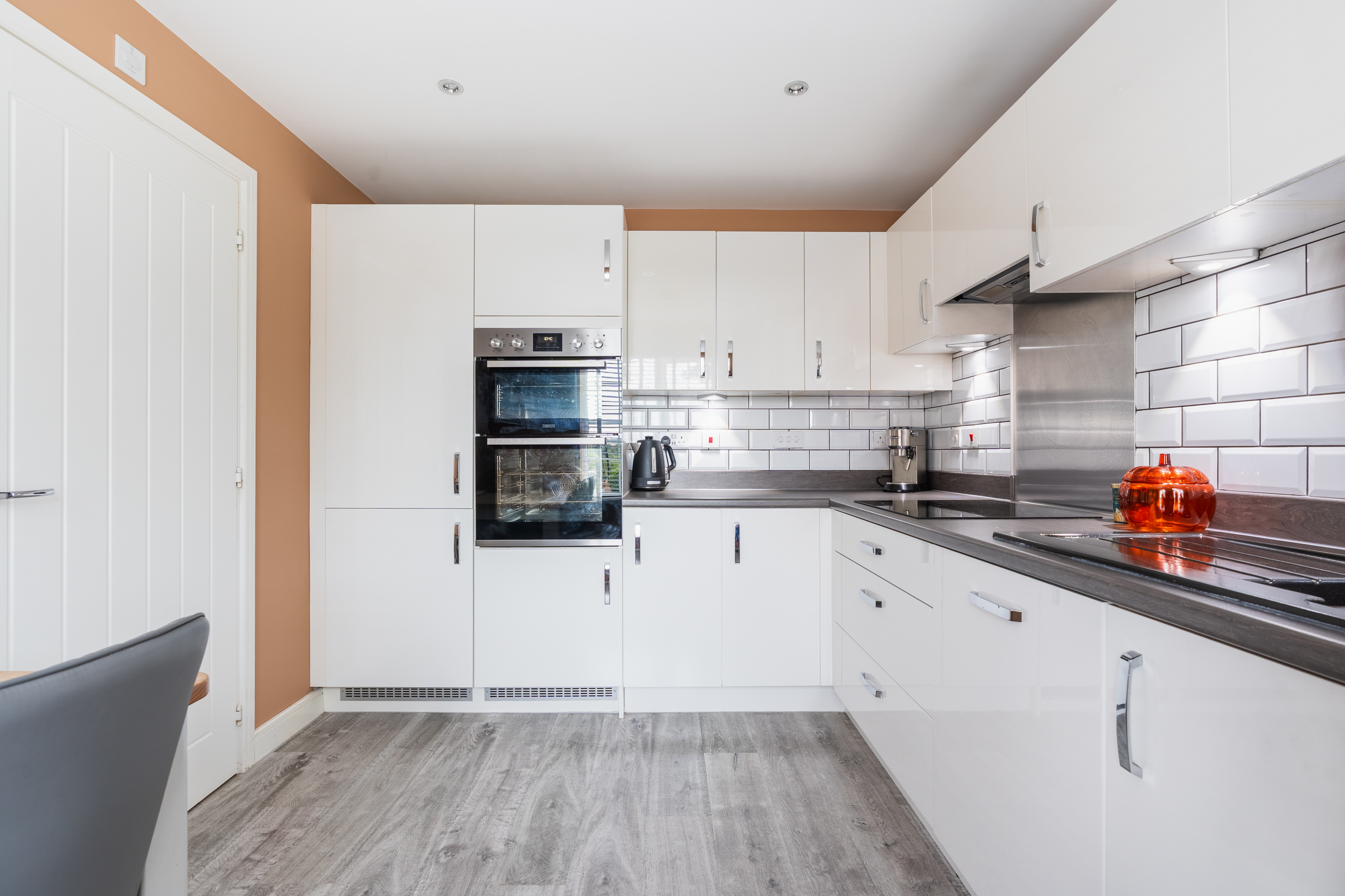 Hewer Court, Halfway, S20, photo 5