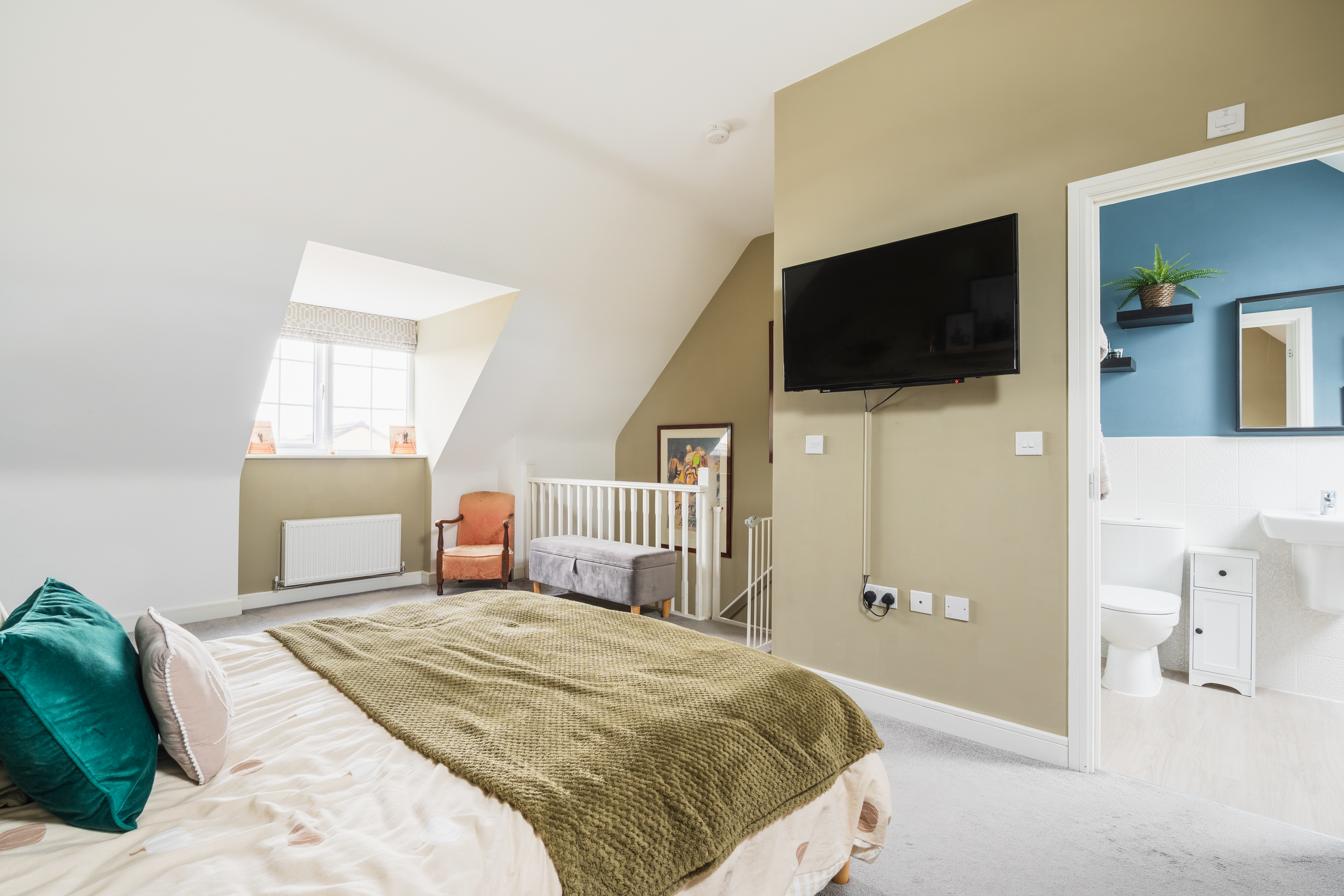 Hewer Court, Halfway, S20, photo 15