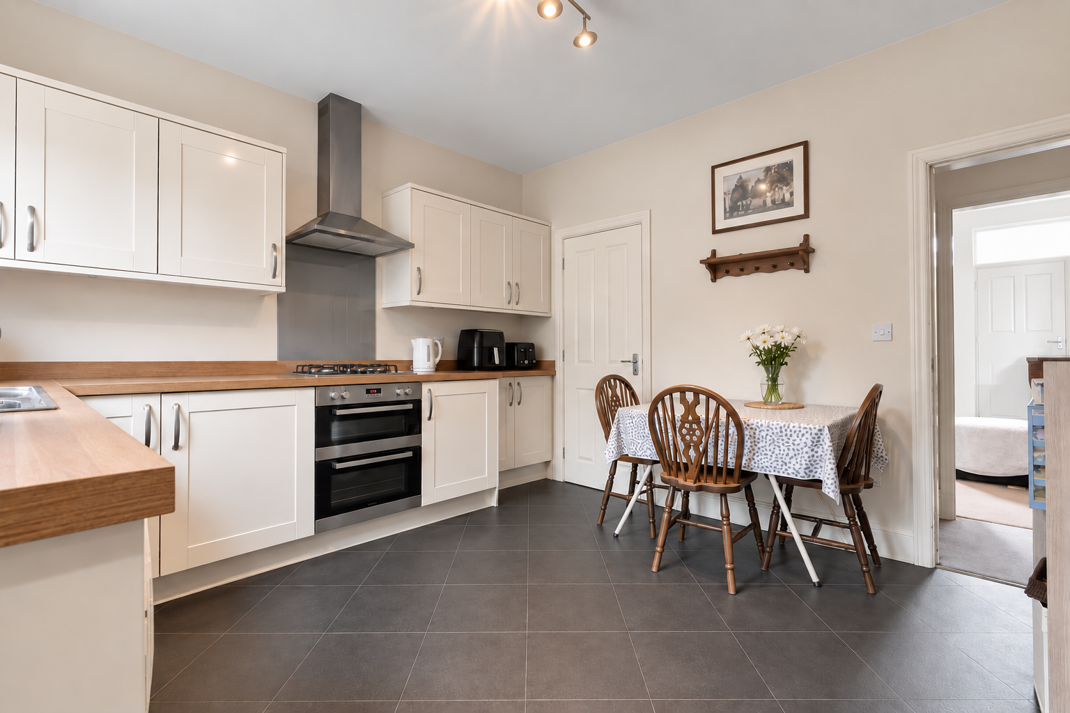 Woodseats Road, Sheffield, S8, photo 6