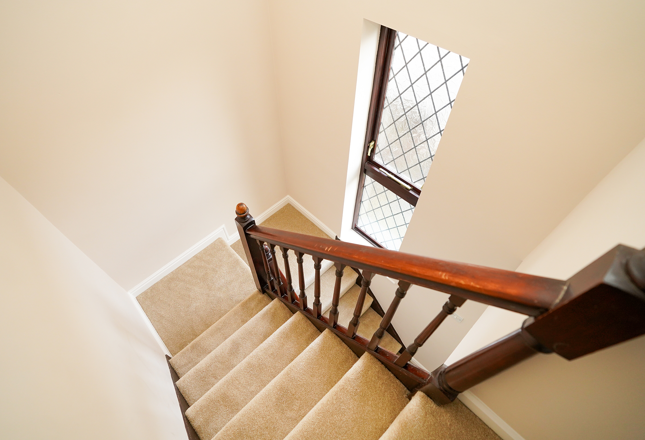 Main Road, Wharncliffe Side, S35, photo 9