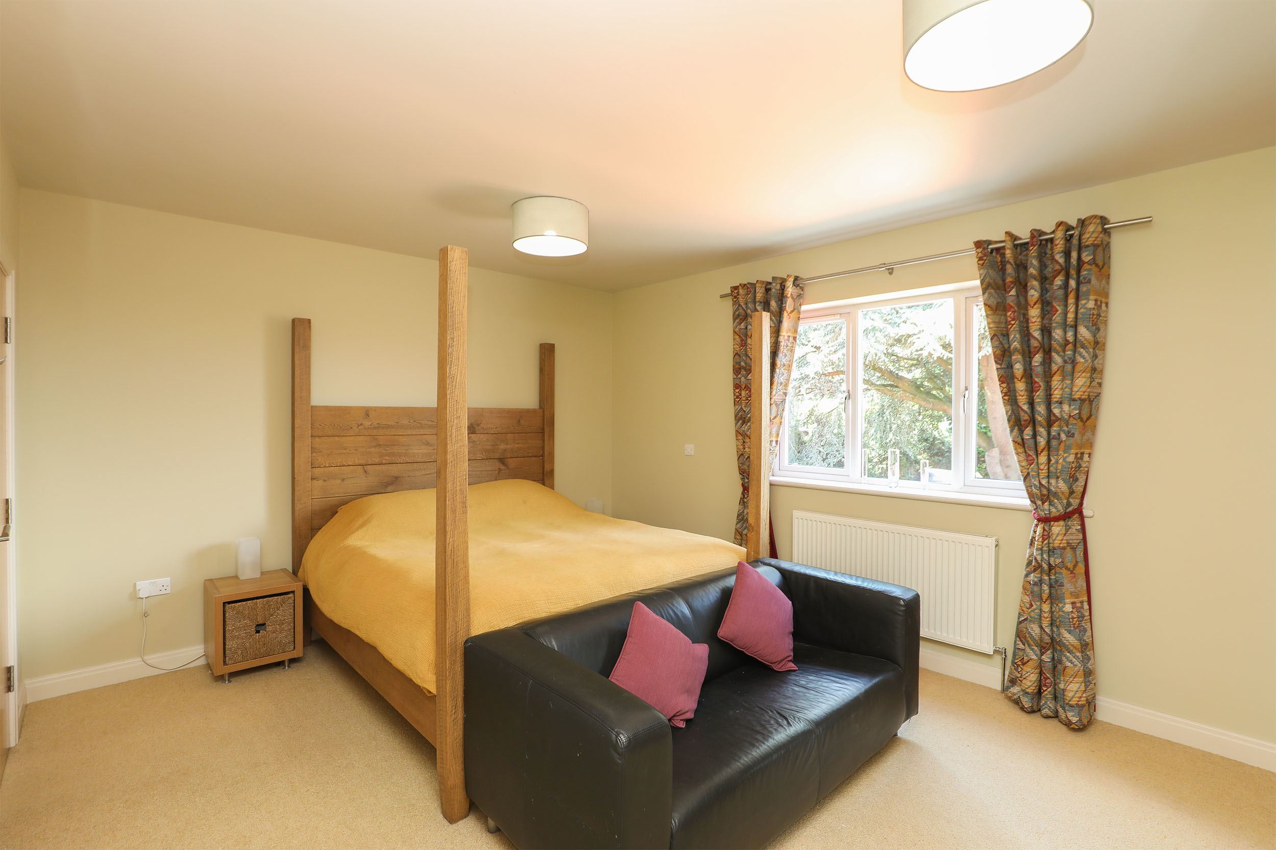bedroom2