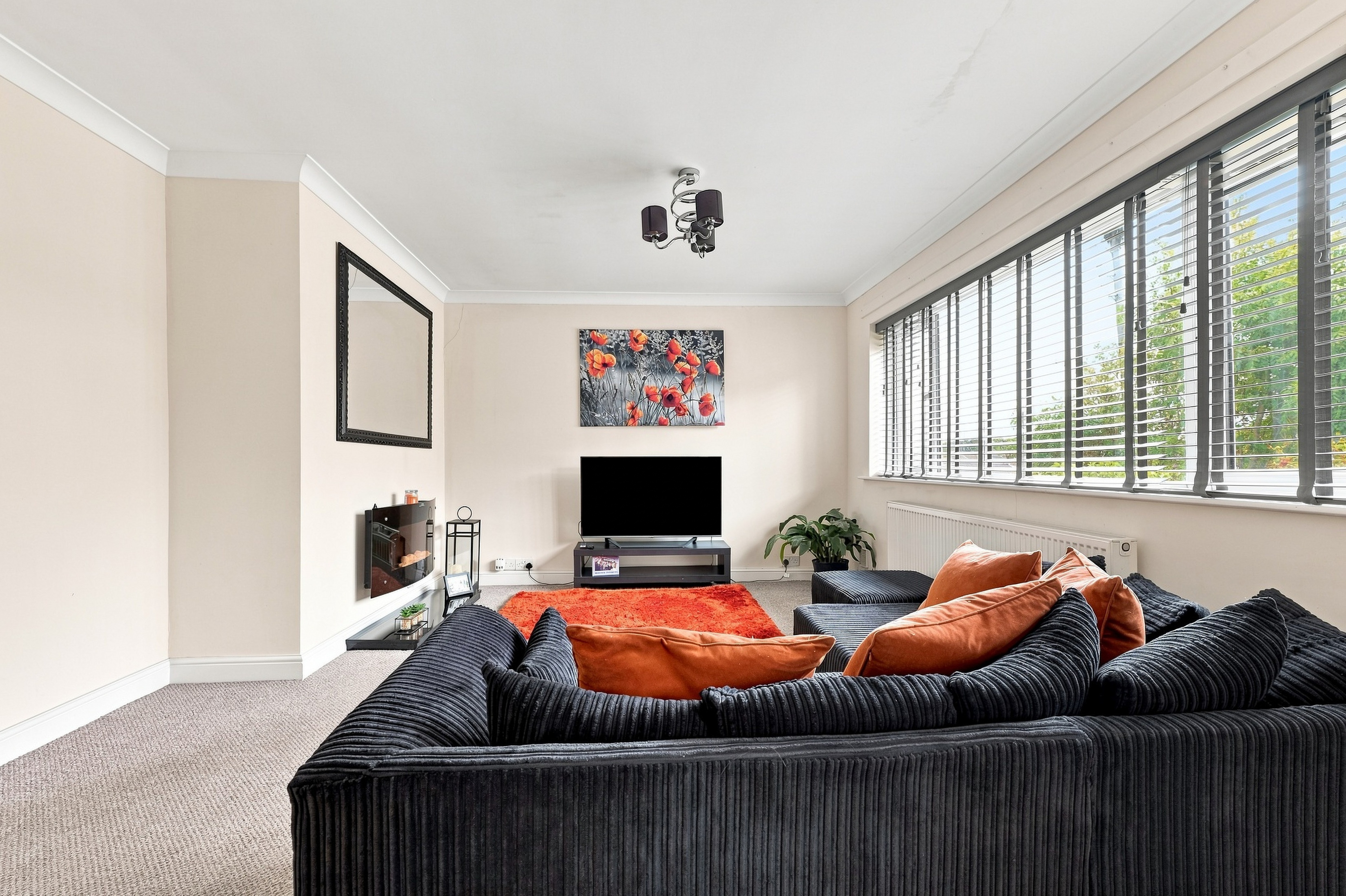 Elliott Drive, Inkersall, S43, photo 3