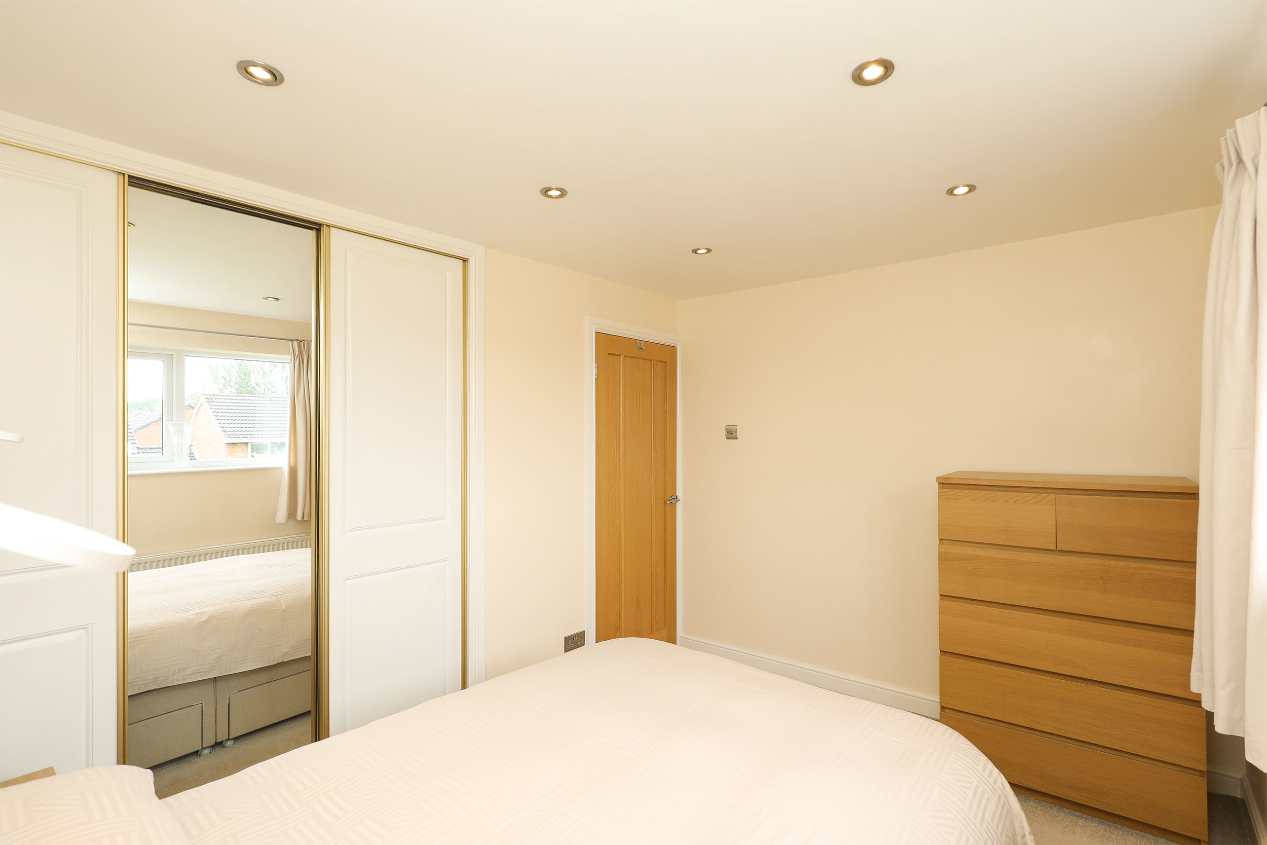 Redfern Grove, Waterthorpe, S20, photo 11