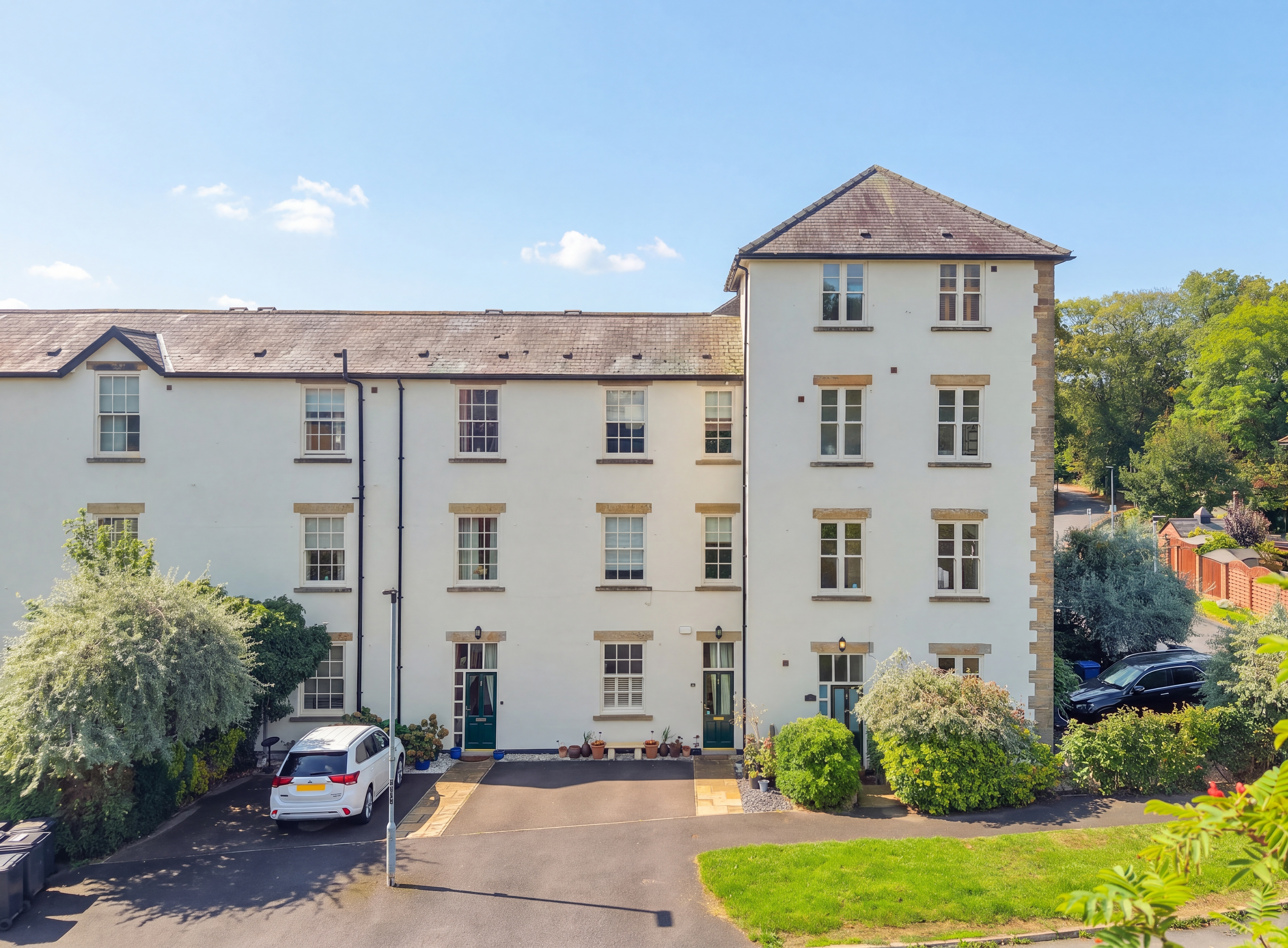 Woodmere Drive, Old Whittington, S41