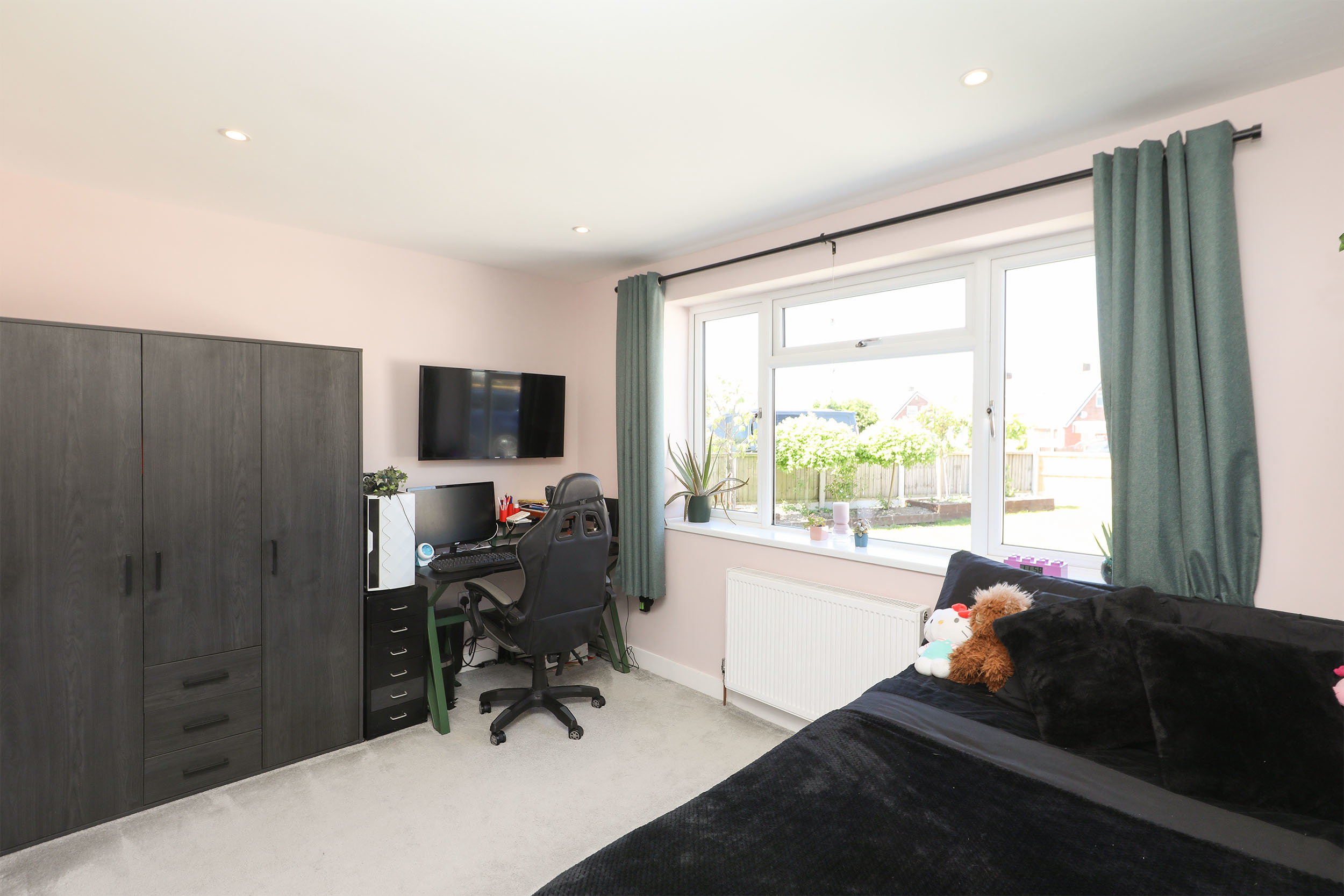 Acres Road, Lower Pilsley, S45, photo 22