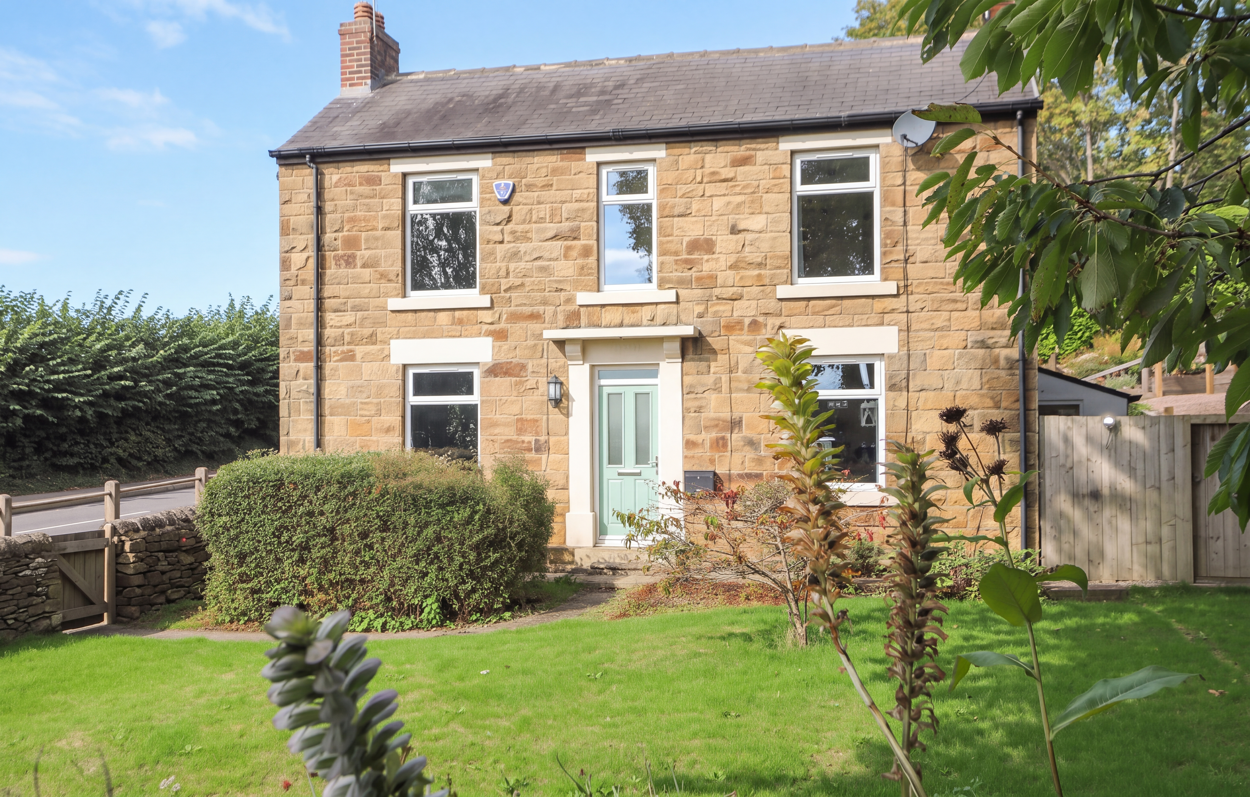 Sunnybank Cottage, Main Road, Marsh Lane, S21, photo 49