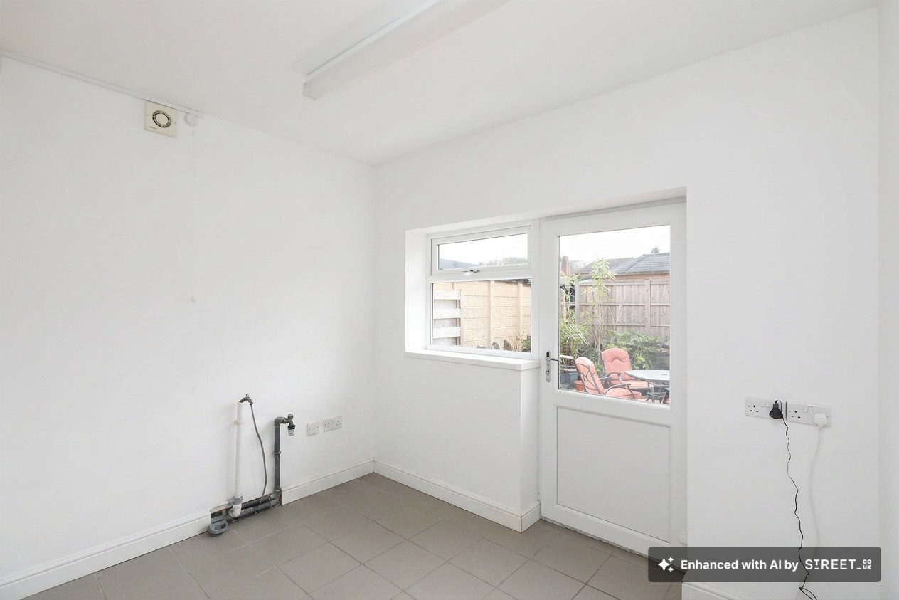 Yew Tree Drive, Chesterfield, S40, photo 11