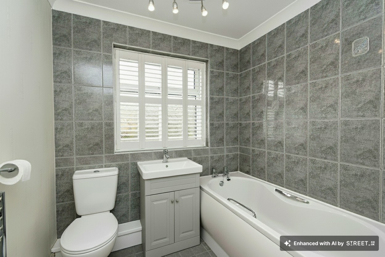 Manor Avenue, Brimington, S43, photo 33