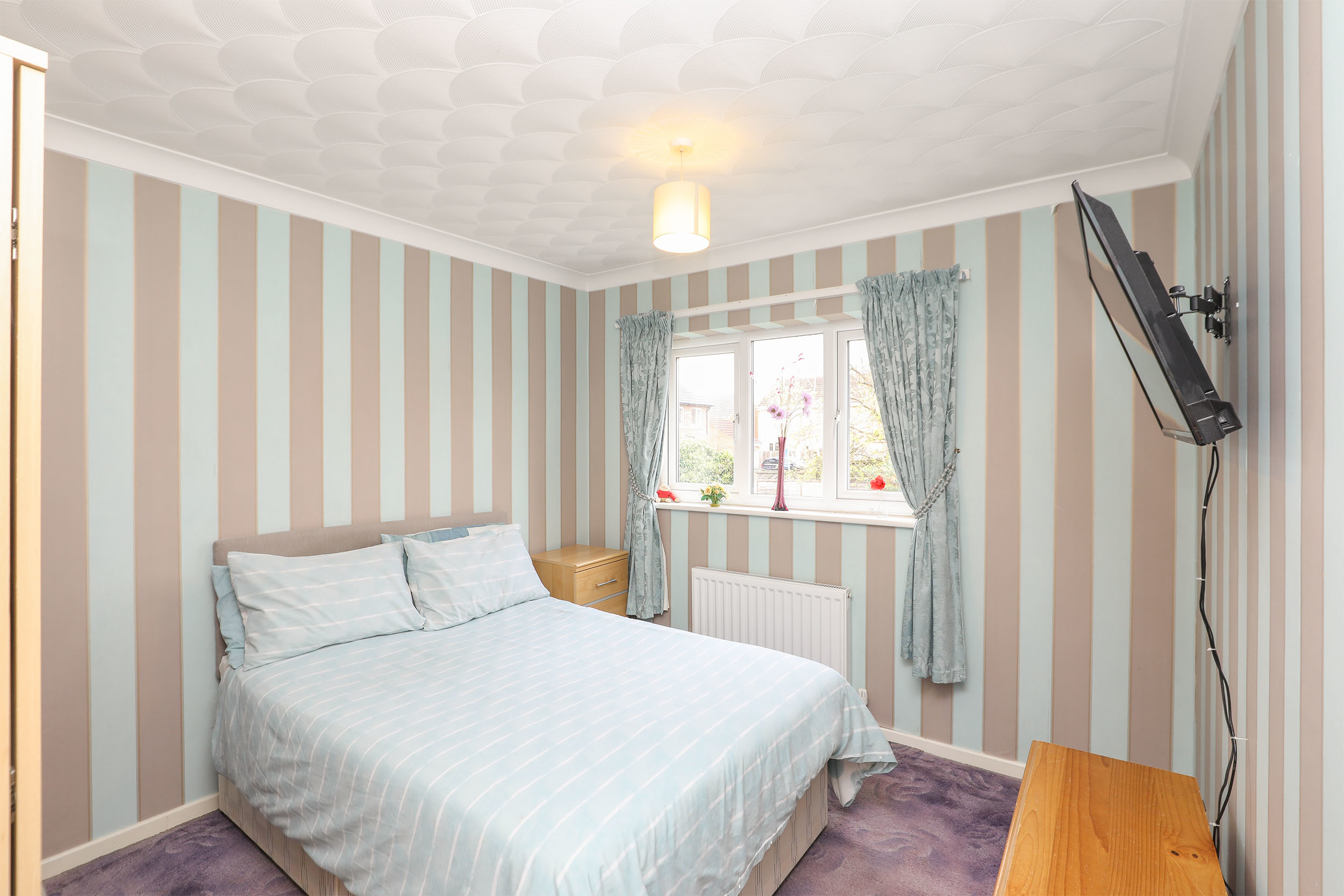 bedroom2
