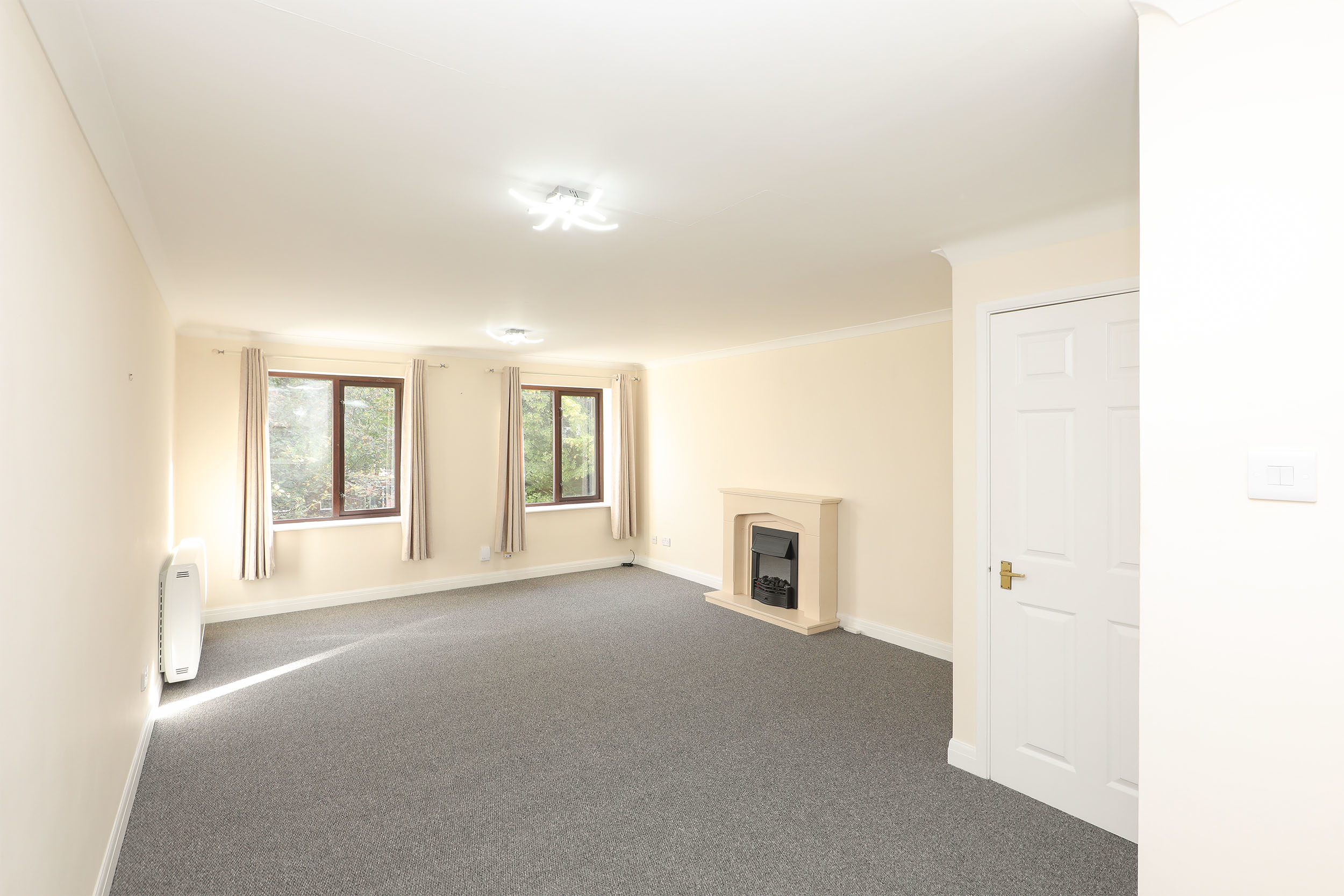 Lindisfarne Court, Chesterfield, S40, photo 2