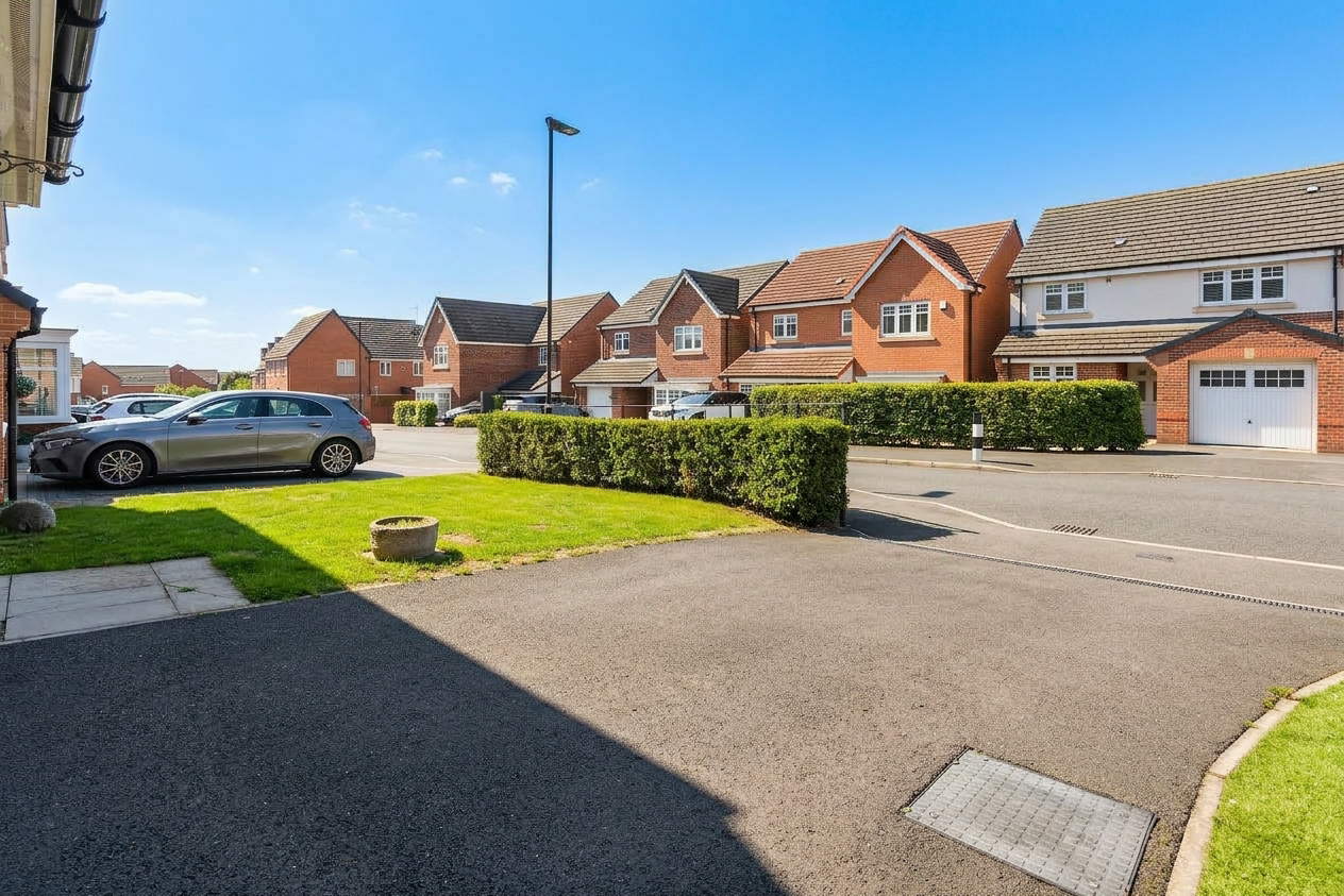 Ruby Lane, Mosborough, S20, photo 36