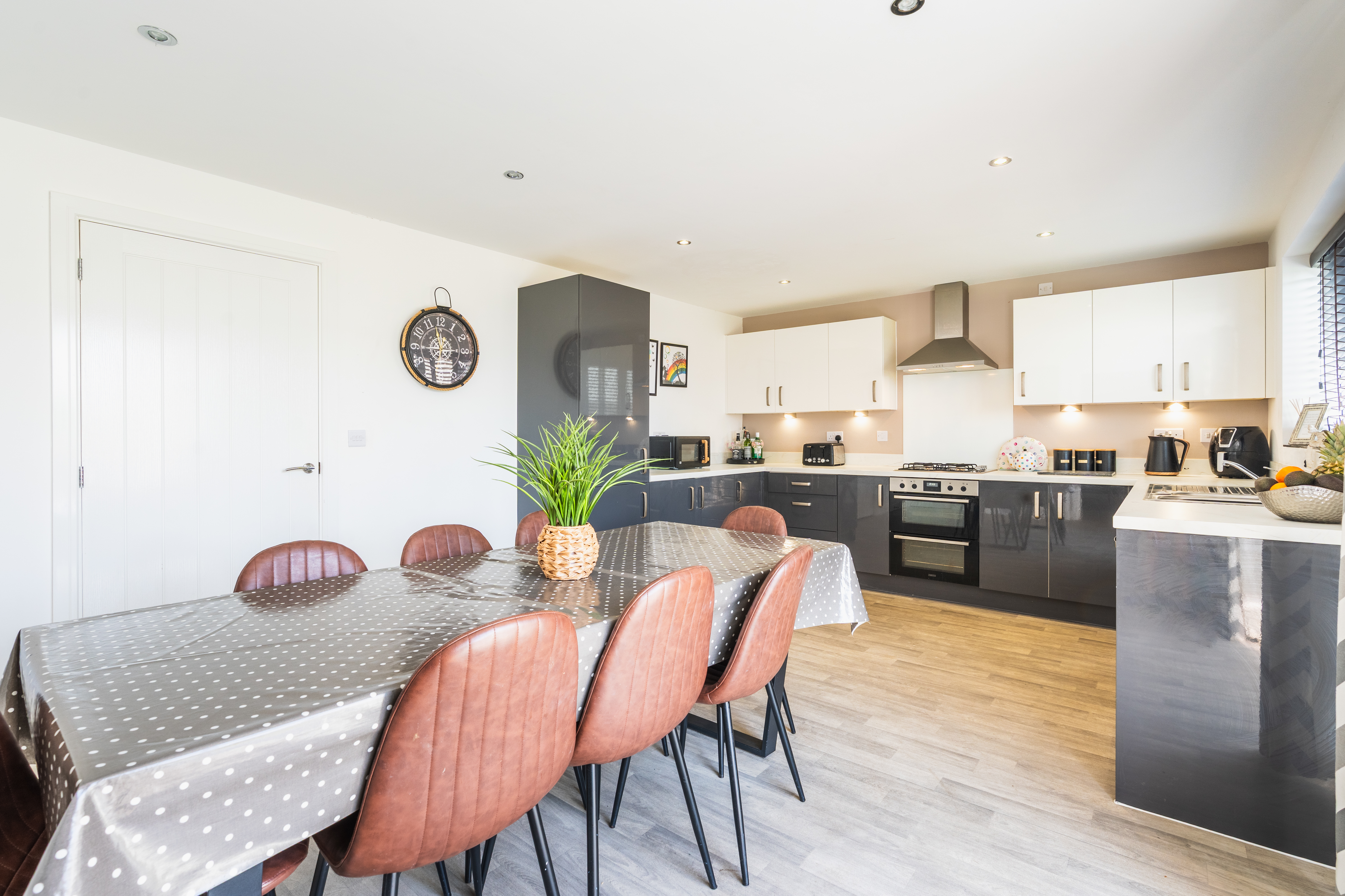 Emes Road, Wingerworth, S42, photo 2