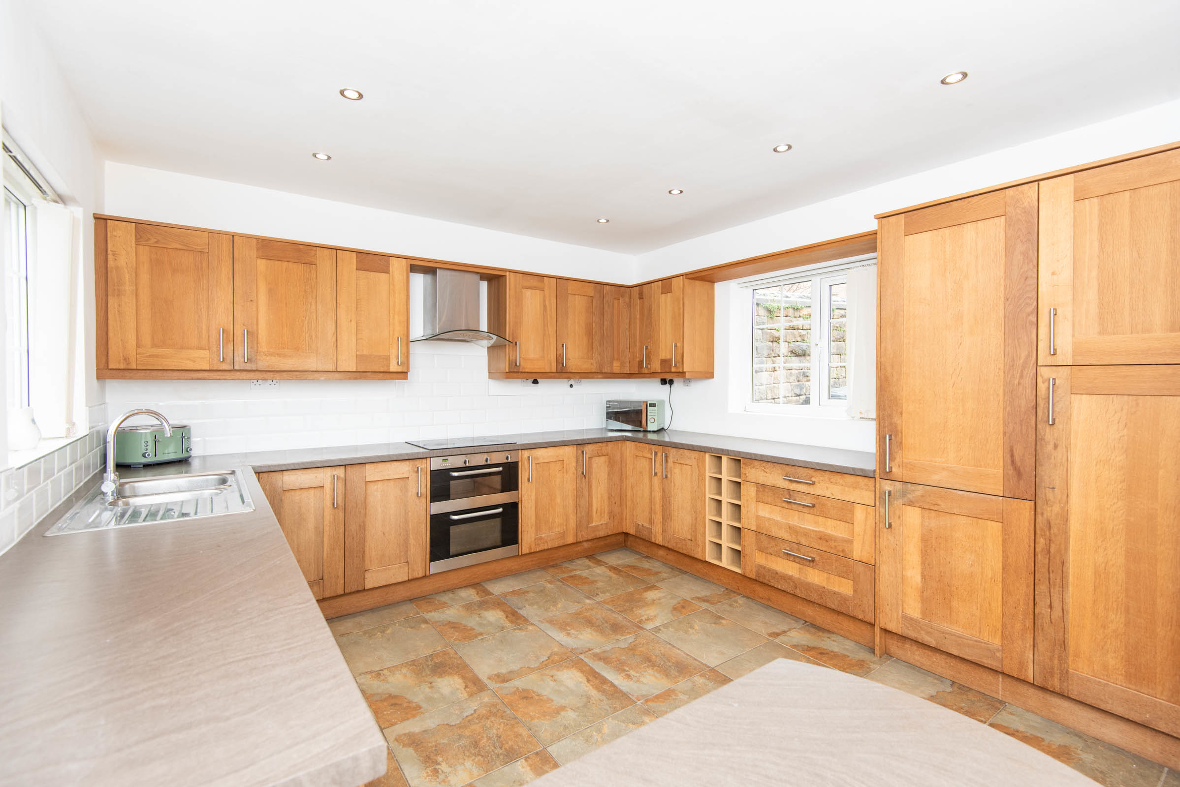 New Road, Holymoorside, S42, photo 8