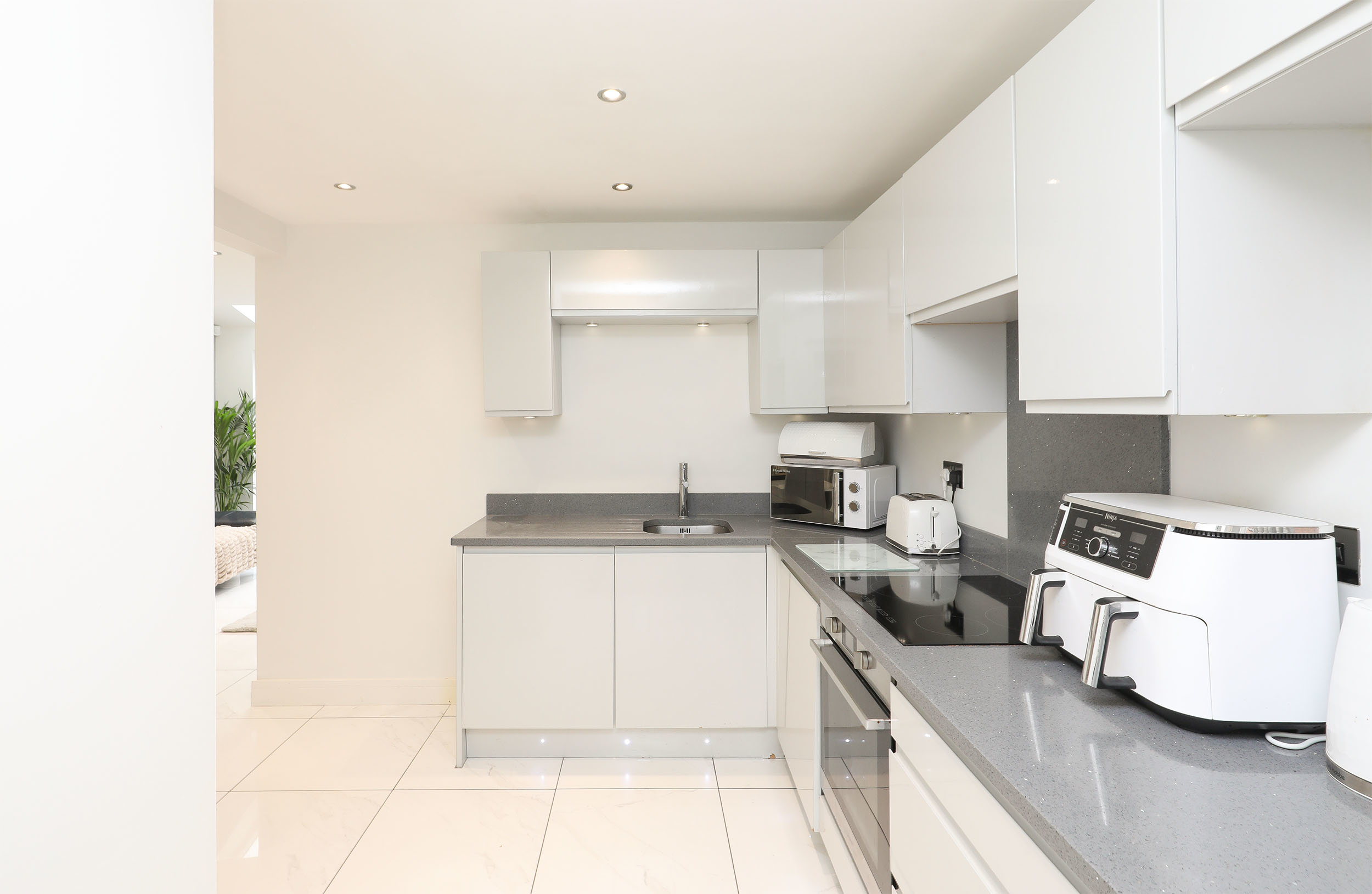 Redfern Grove, Waterthorpe, S20, photo 6