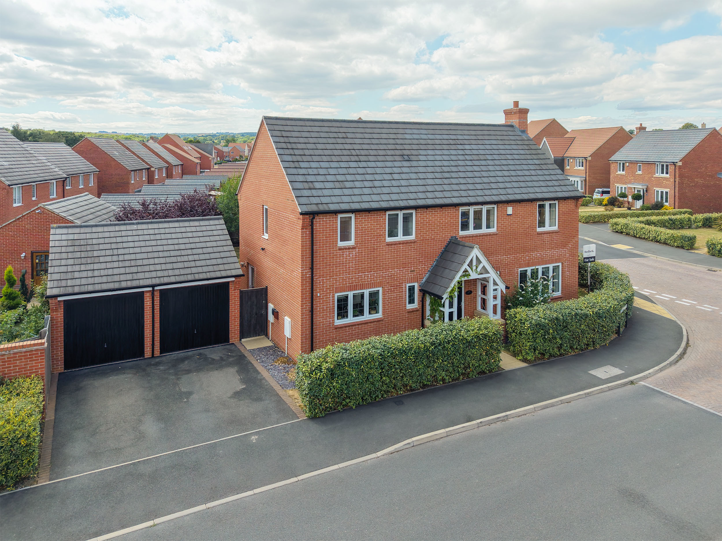 Eskdale Close, Chesterfield, S41