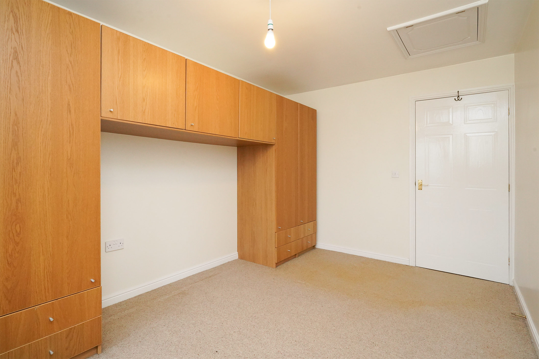 Bishops Walk, Kiveton Park, S26, photo 8