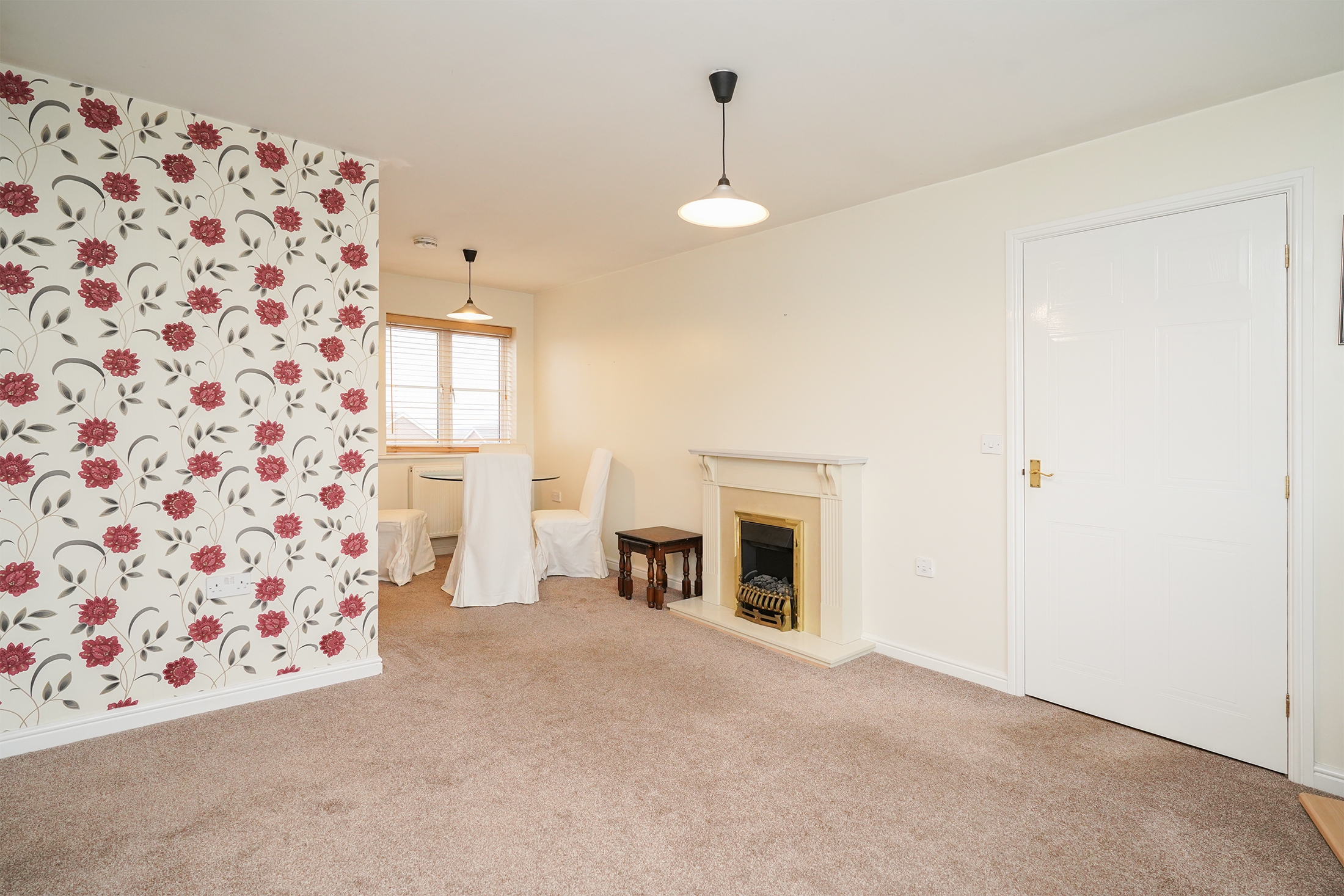 Bishops Walk, Kiveton Park, S26, photo 2