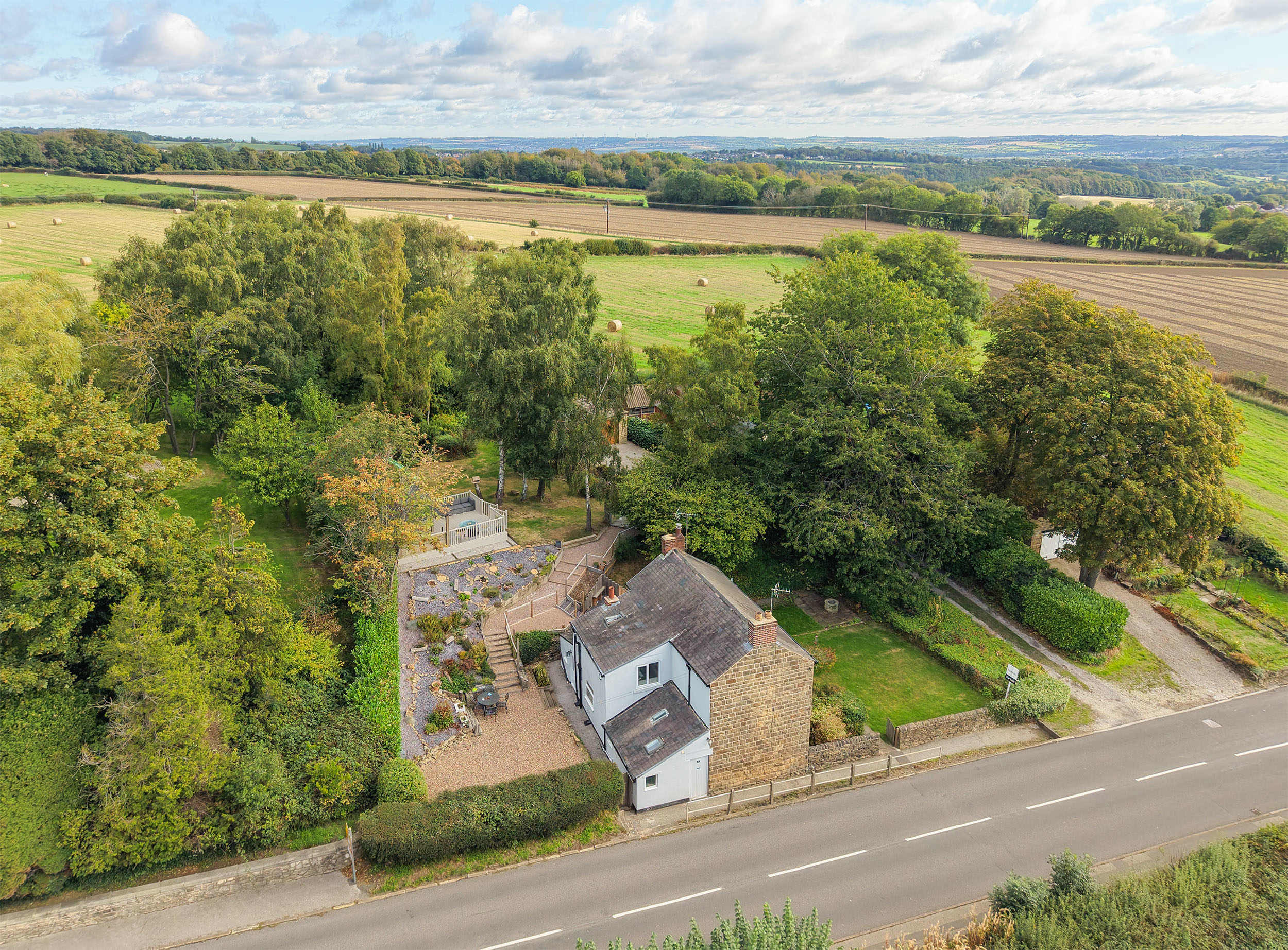Sunnybank Cottage, Main Road, Marsh Lane, S21, photo 57