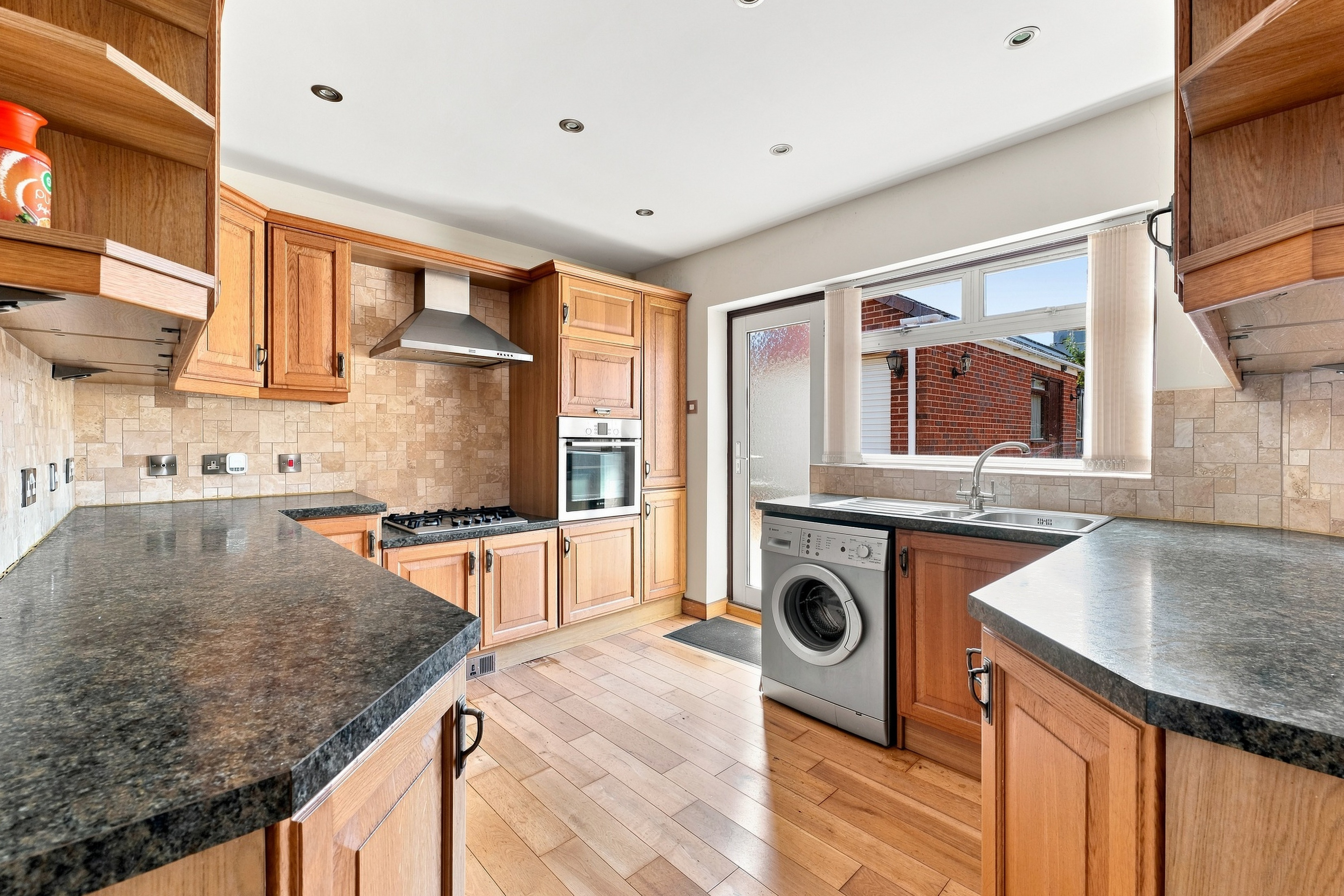 Sylvan Drive, Old Tupton, S42, photo 2