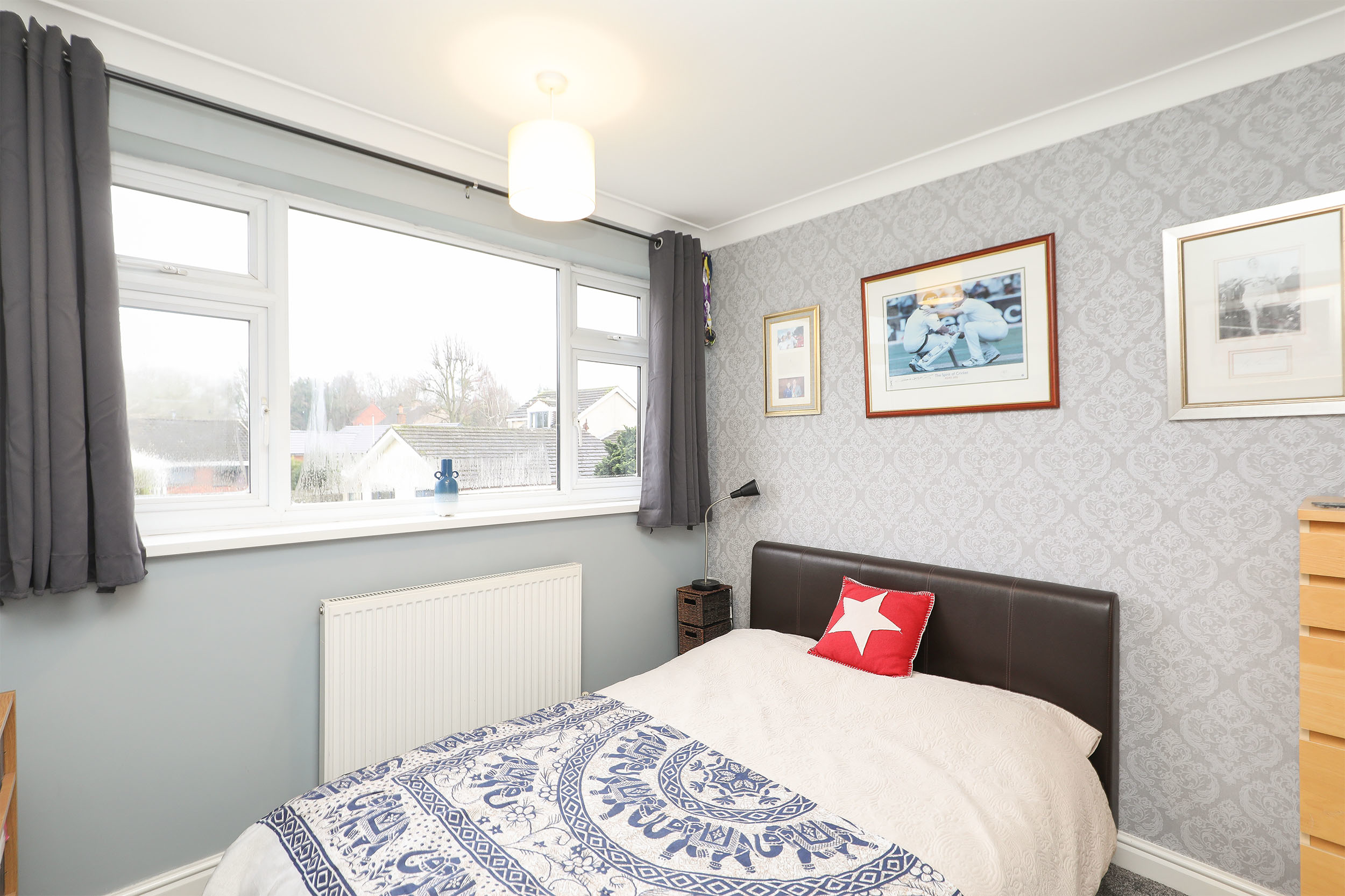bedroom4