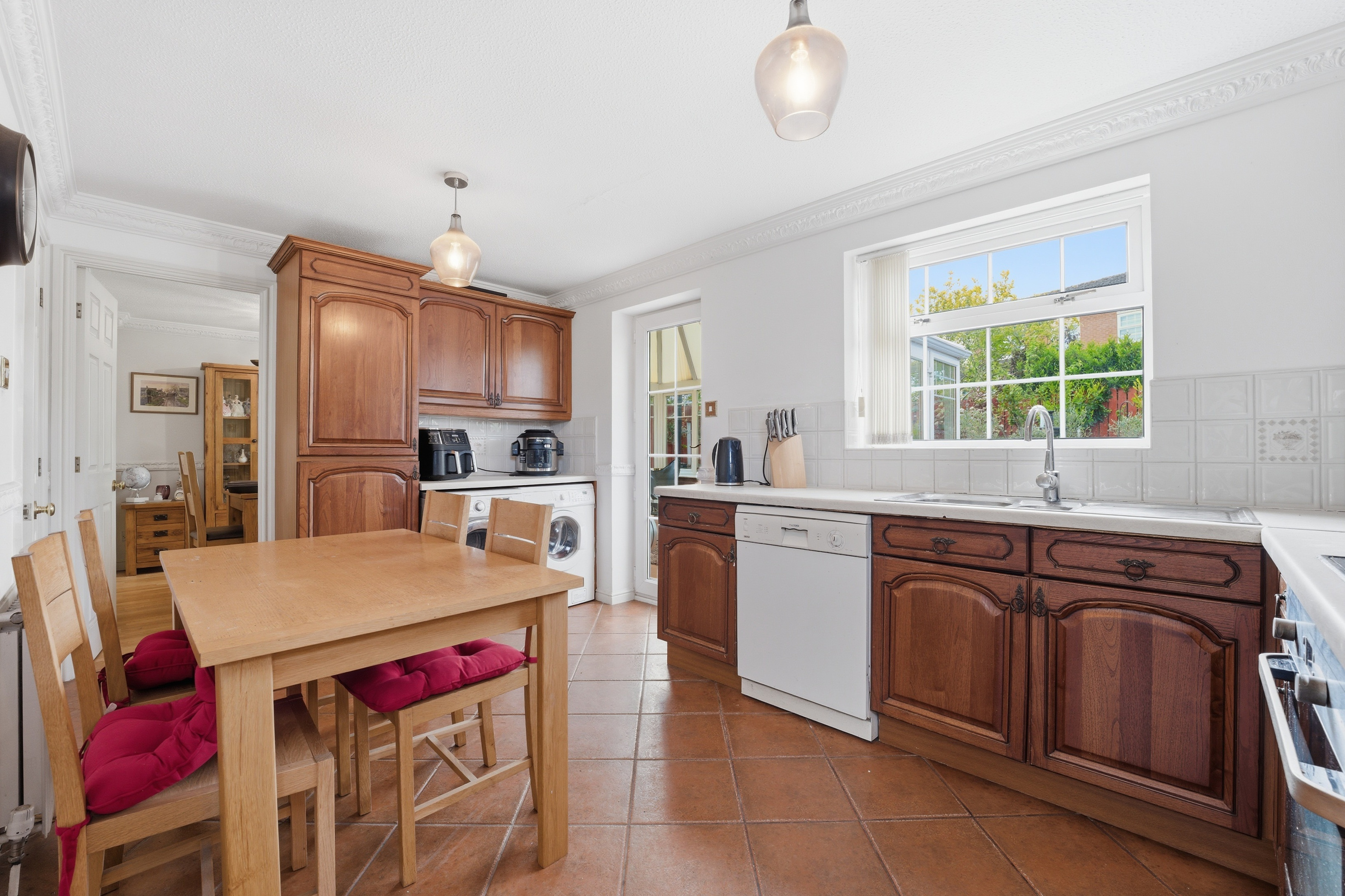 Springwell Crescent, Beighton, S20, photo 5