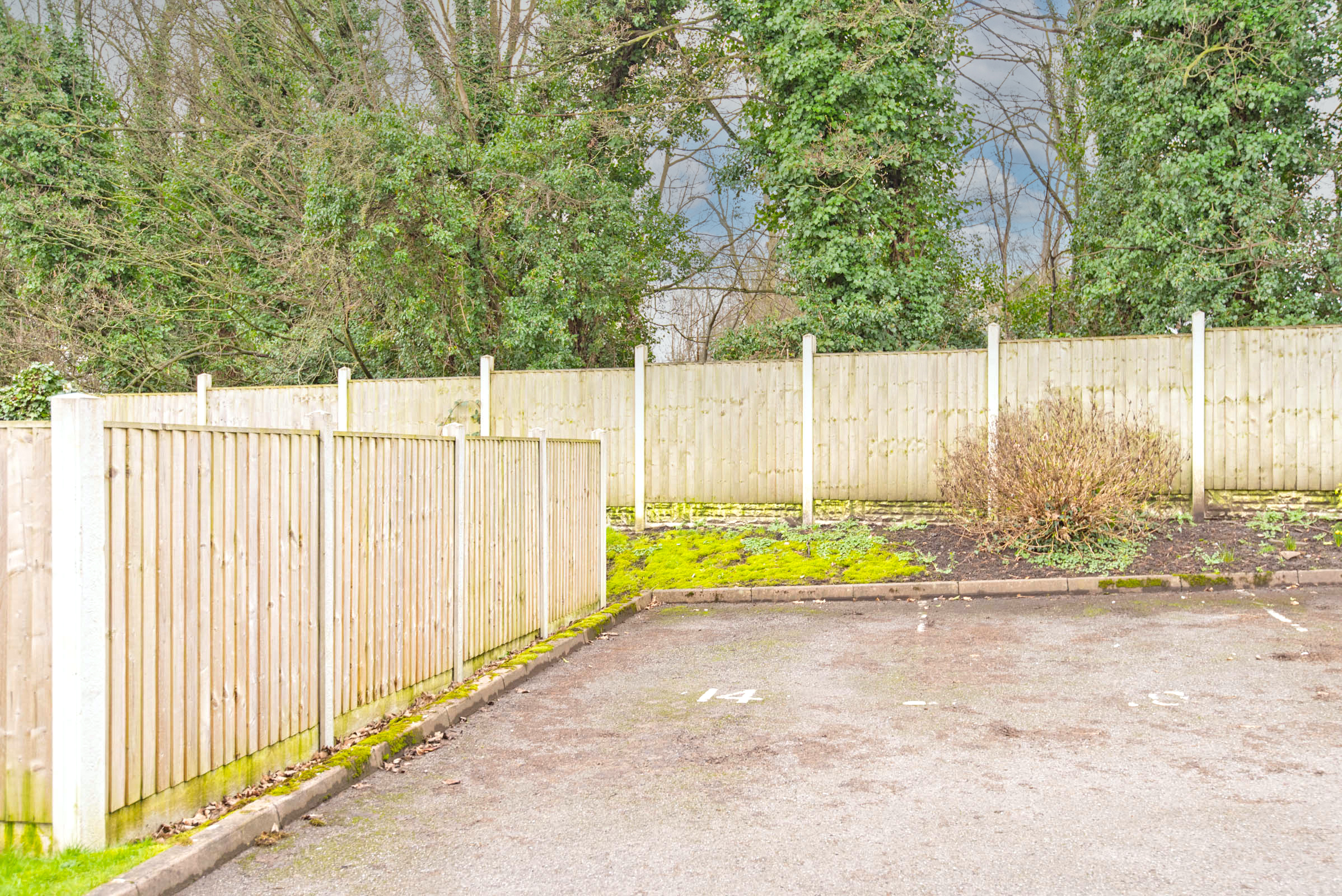 Alford Close, Chesterfield, S40, photo 10