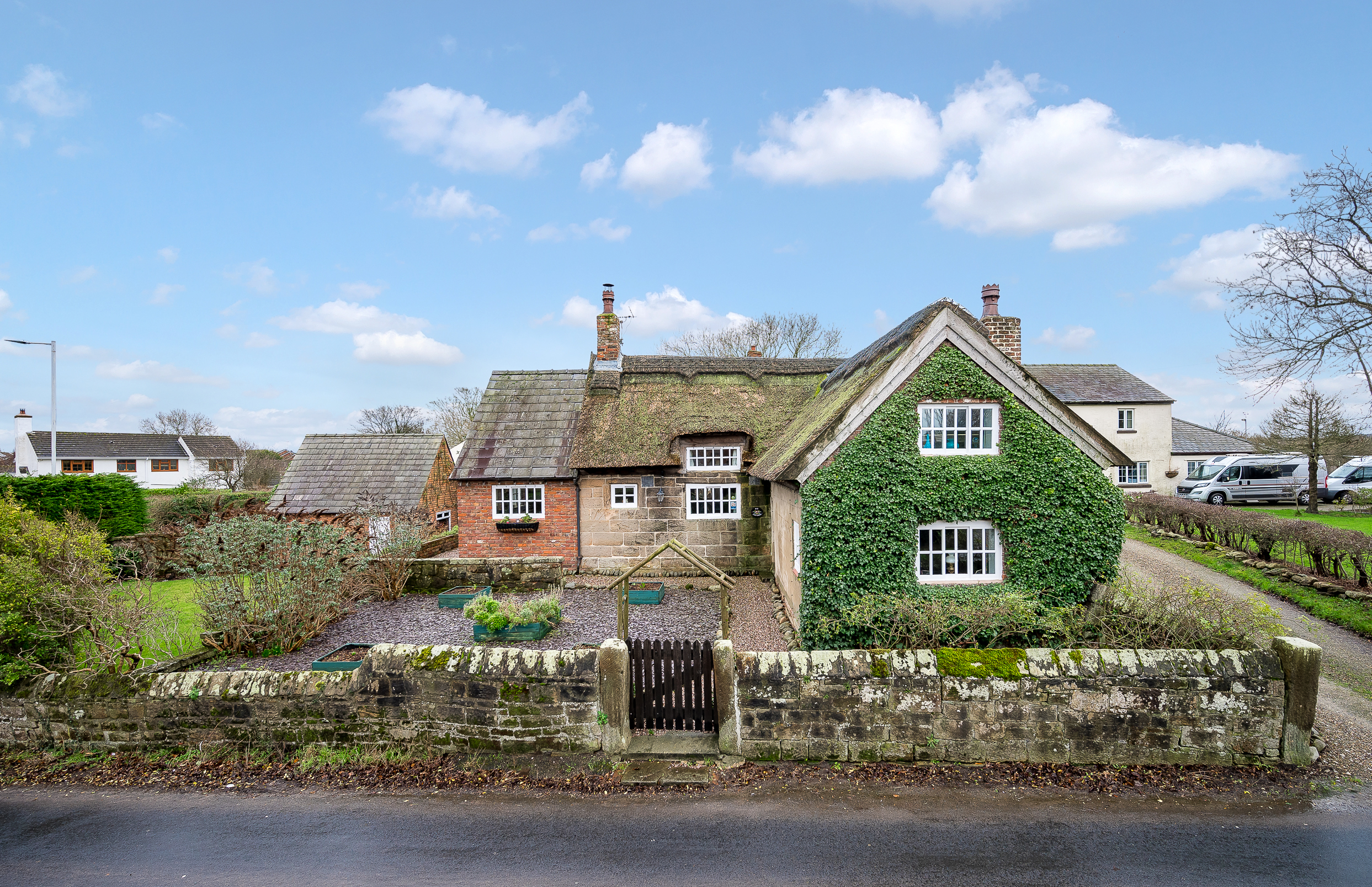 Ivy Cottage, West Kirby Road, Saughall Massey, Wirral, CH46 5NH