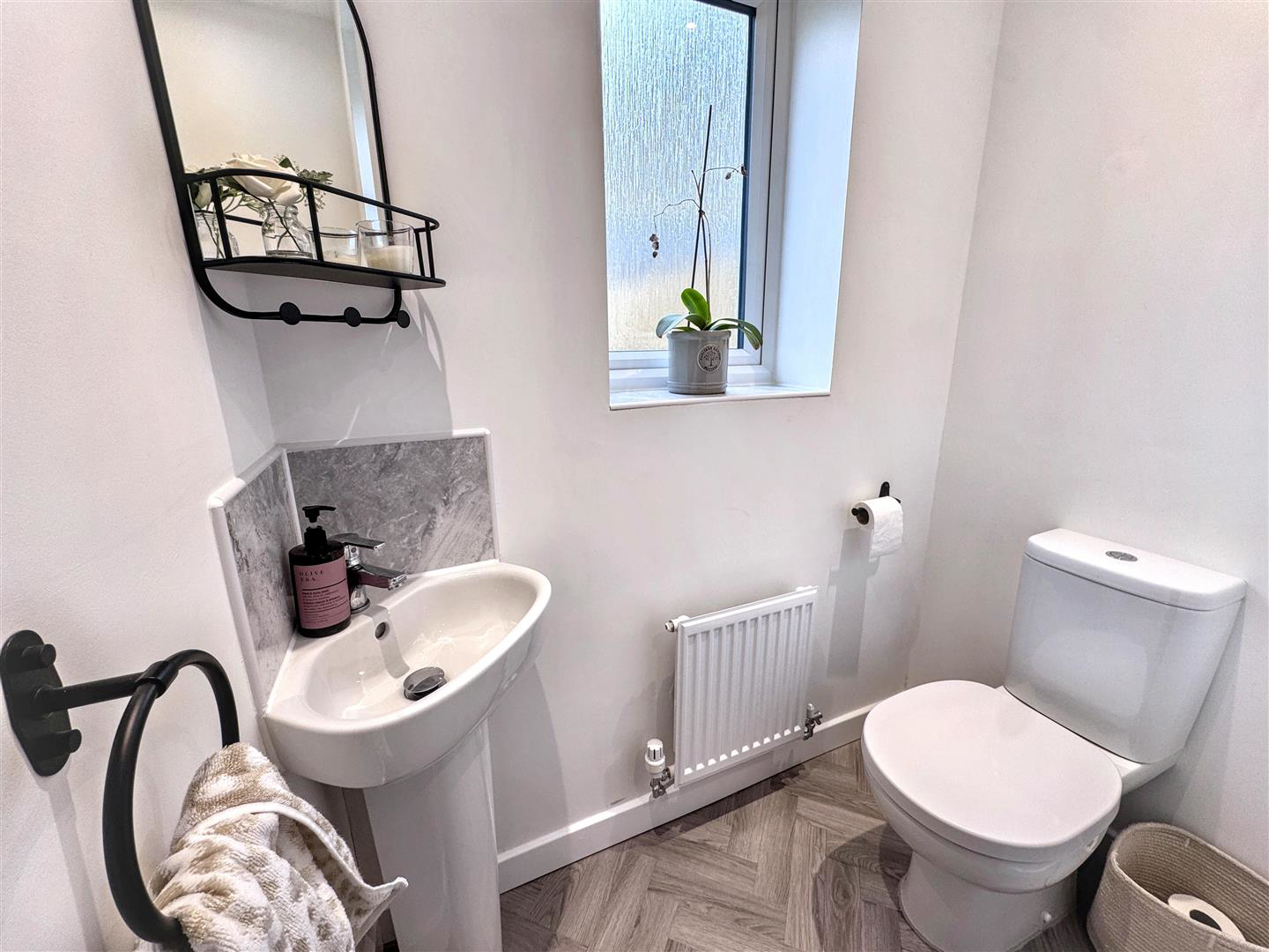 Buckworth Road, Oakworth, Keighley, BD22 7FL, photo 10