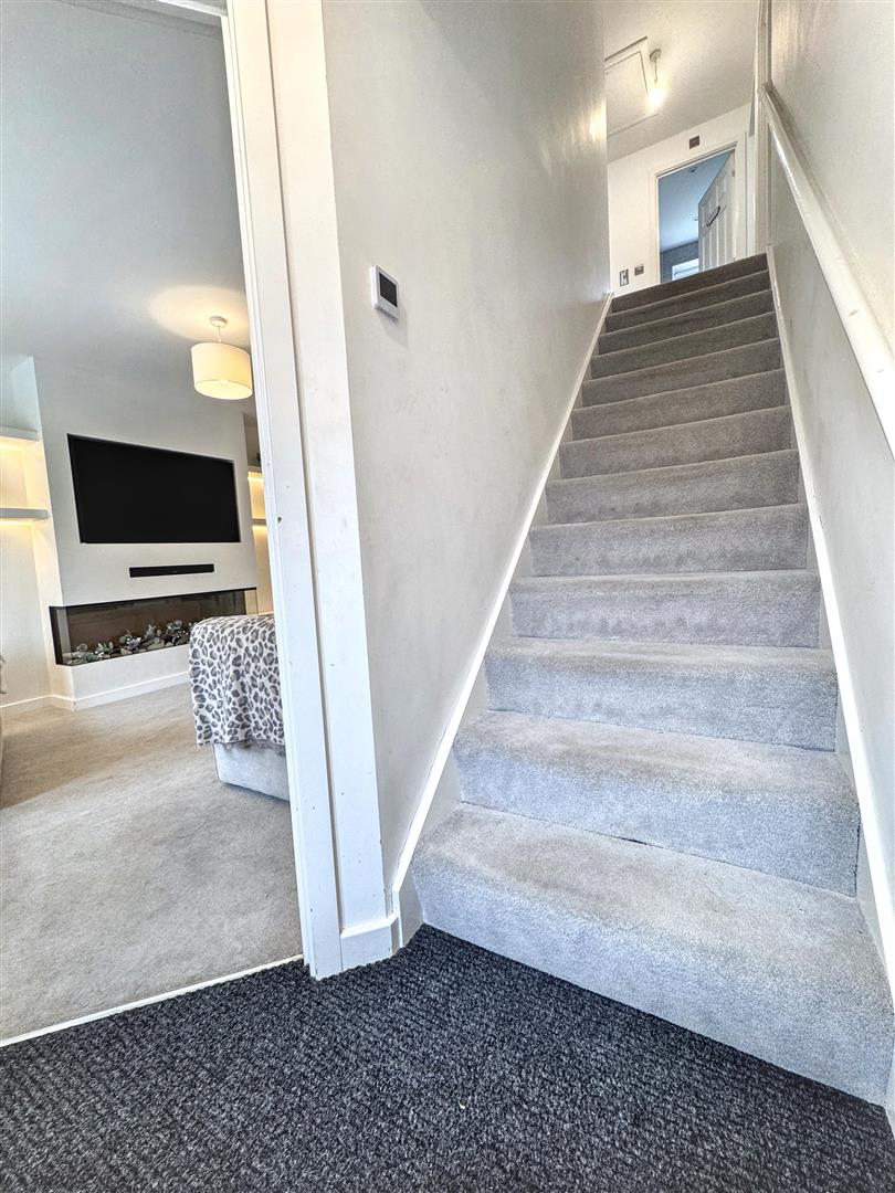 Buckworth Road, Oakworth, Keighley, BD22 7FL, photo 6