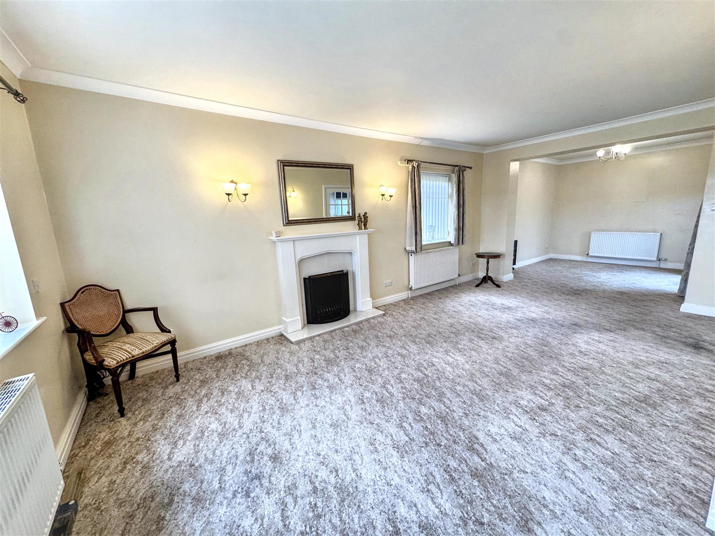 Birchlands Avenue, Wilsden, Bradford, BD15 0HB, photo 2