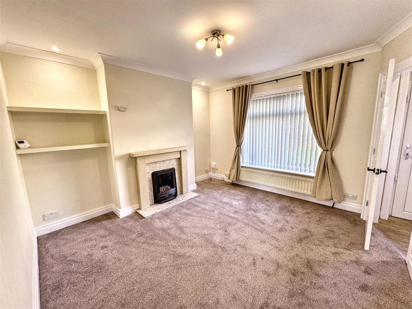 Church Street, Oakworth, Keighley, BD22 7PP, photo 2