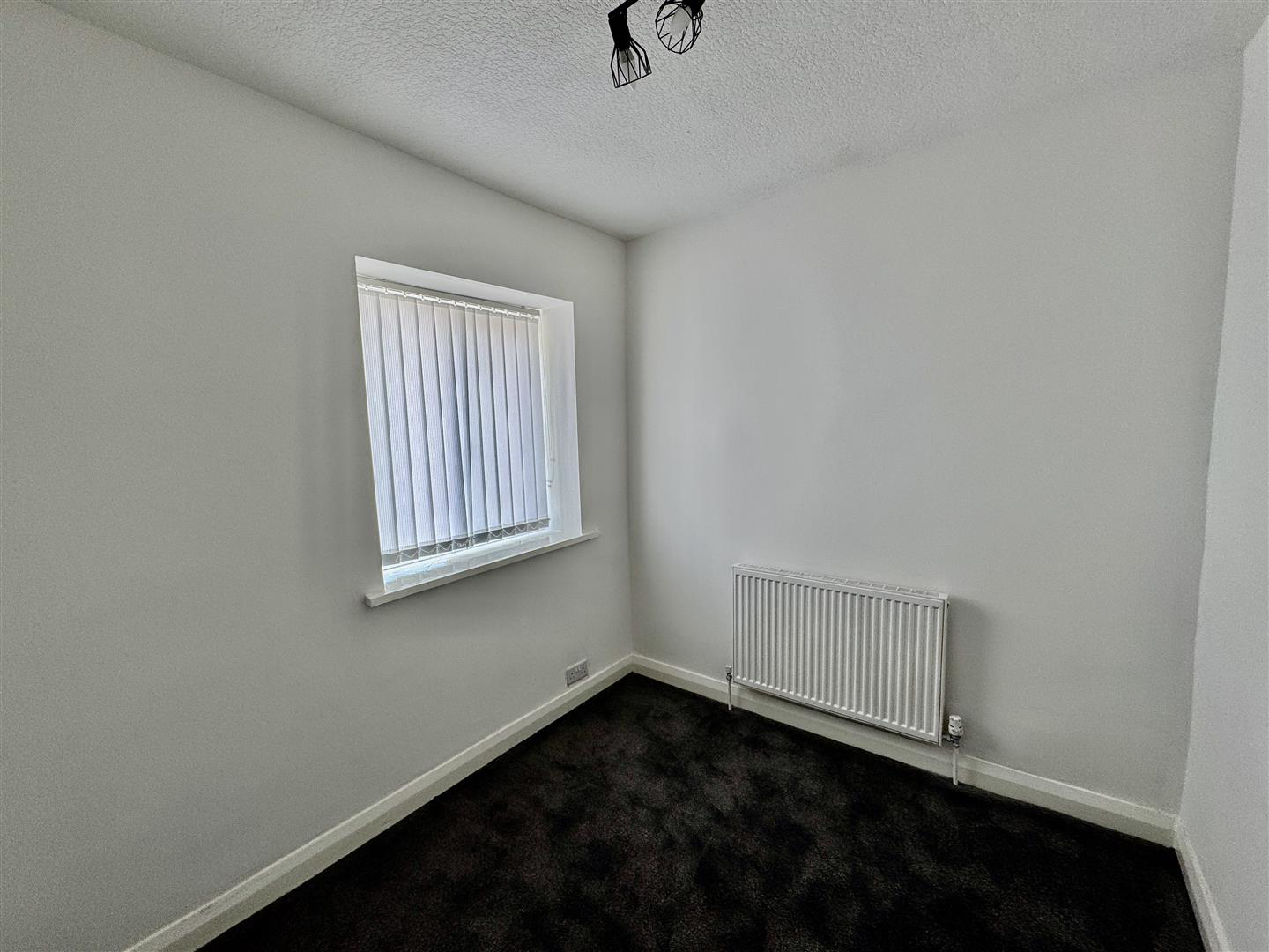 Ingrow Lane, Keighley, BD22 7BU, photo 6