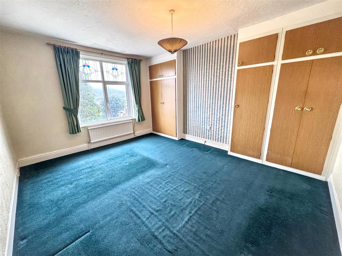 Bradford Road, Riddlesden, Keighley, BD20 5JR, photo 11