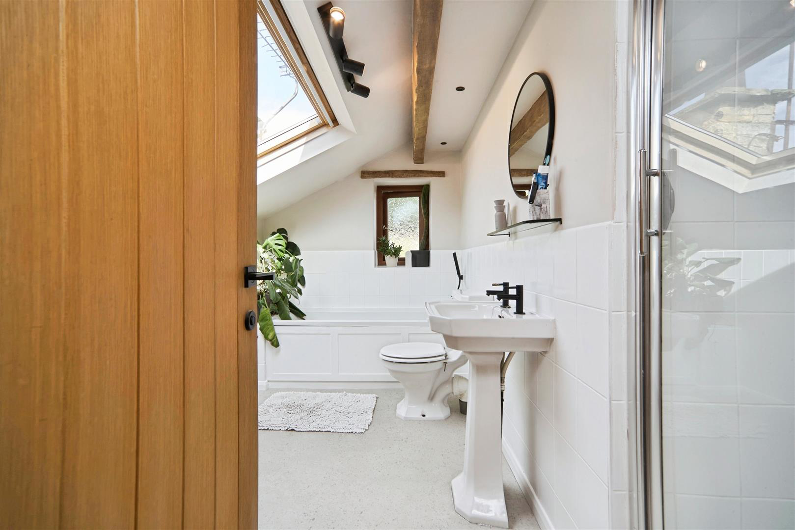 Todley Hall Road, Oakworth, Keighley, BD22 0QB, photo 10