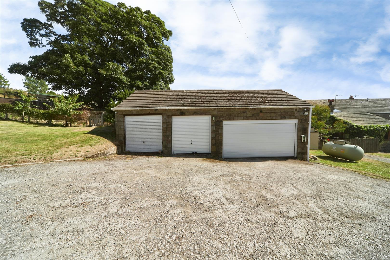 Todley Hall Road, Oakworth, Keighley, BD22 0QB, photo 18